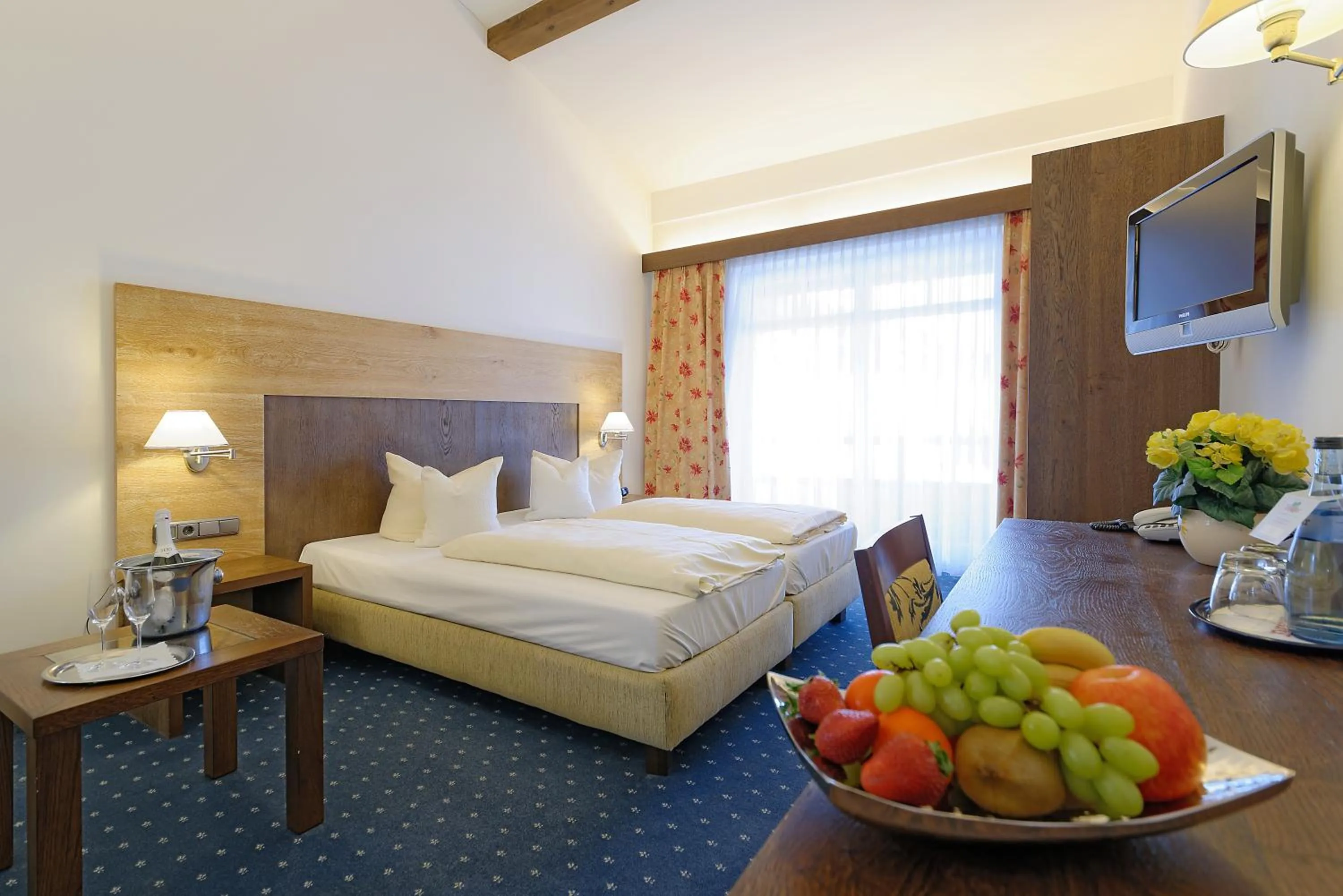 Photo of the whole room, Bed in Hotel Alte Post