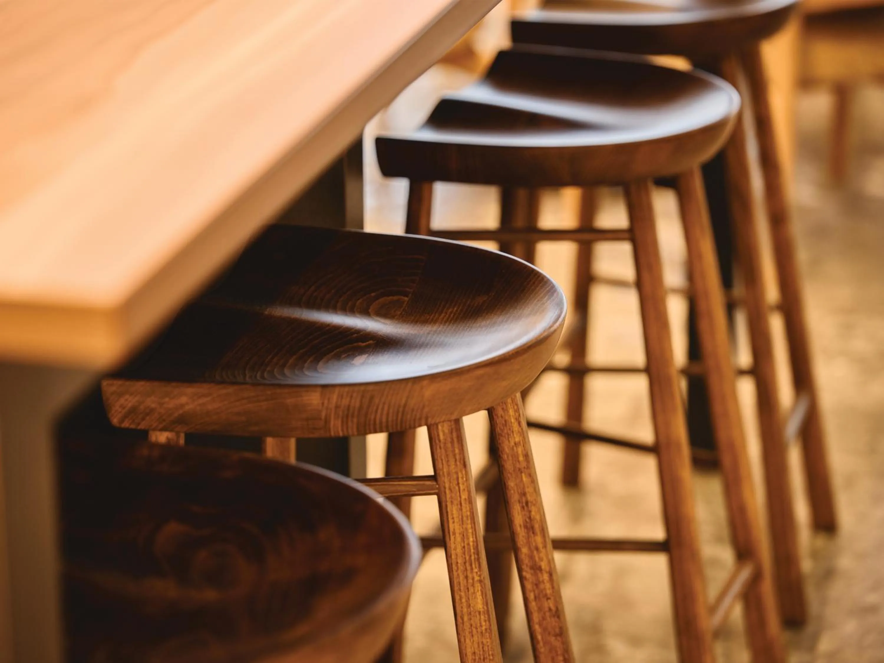 Seating area in Garner Hotel Osaka Honmachi Midosuji by IHG