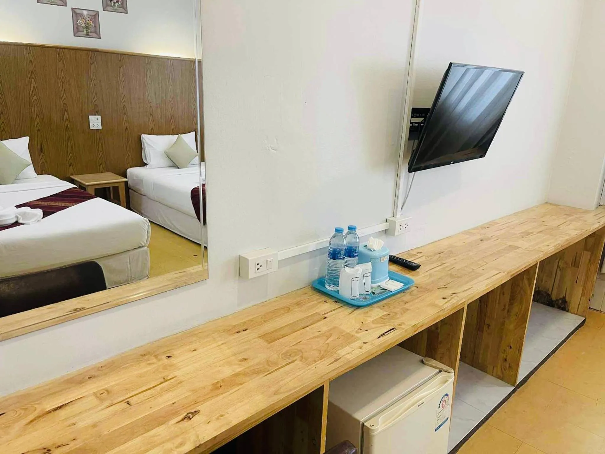 Bedroom, Bed in S2S Queen Trang Hotel