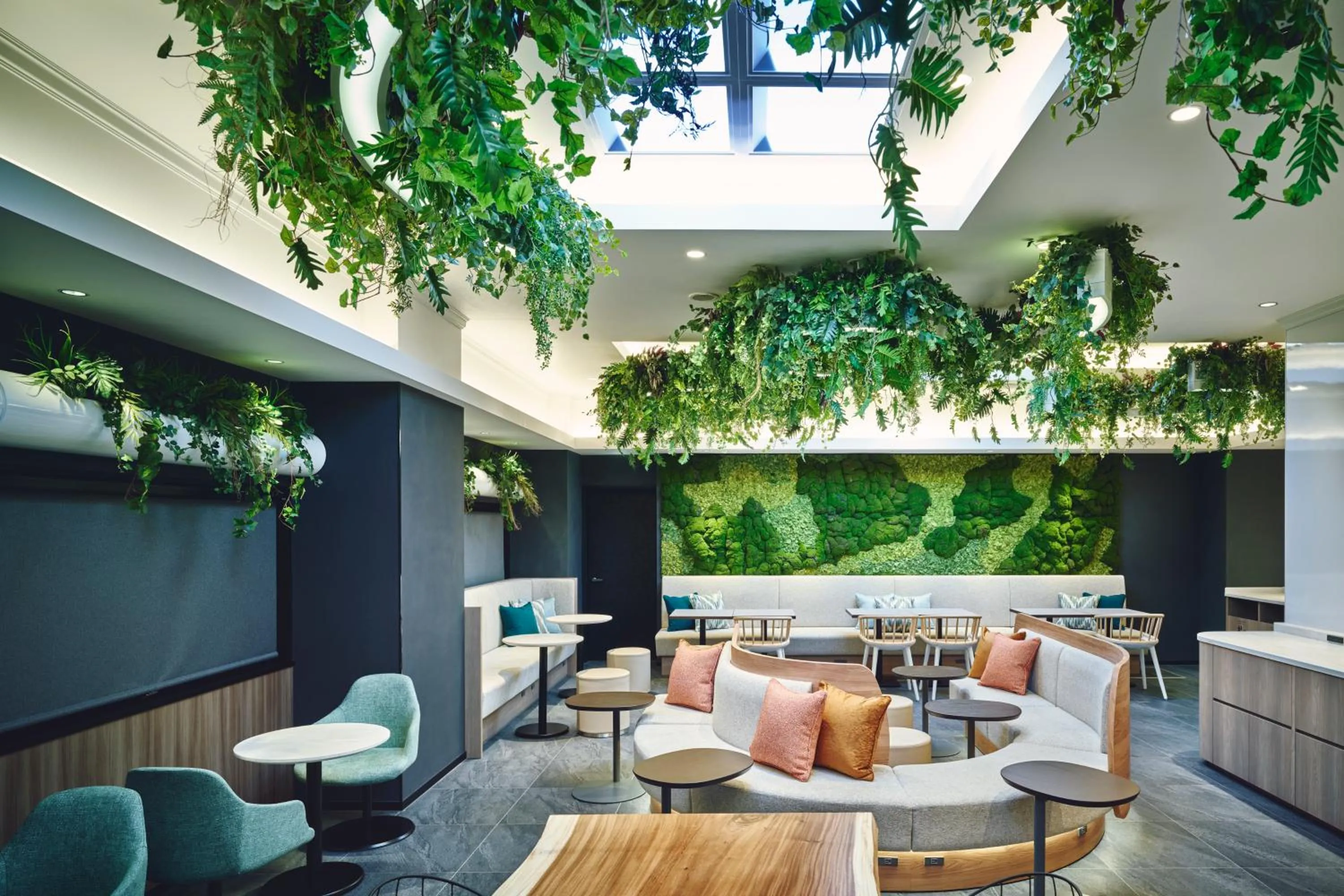 Food and drinks in Garner Hotel Osaka Honmachi Kita Semba by IHG