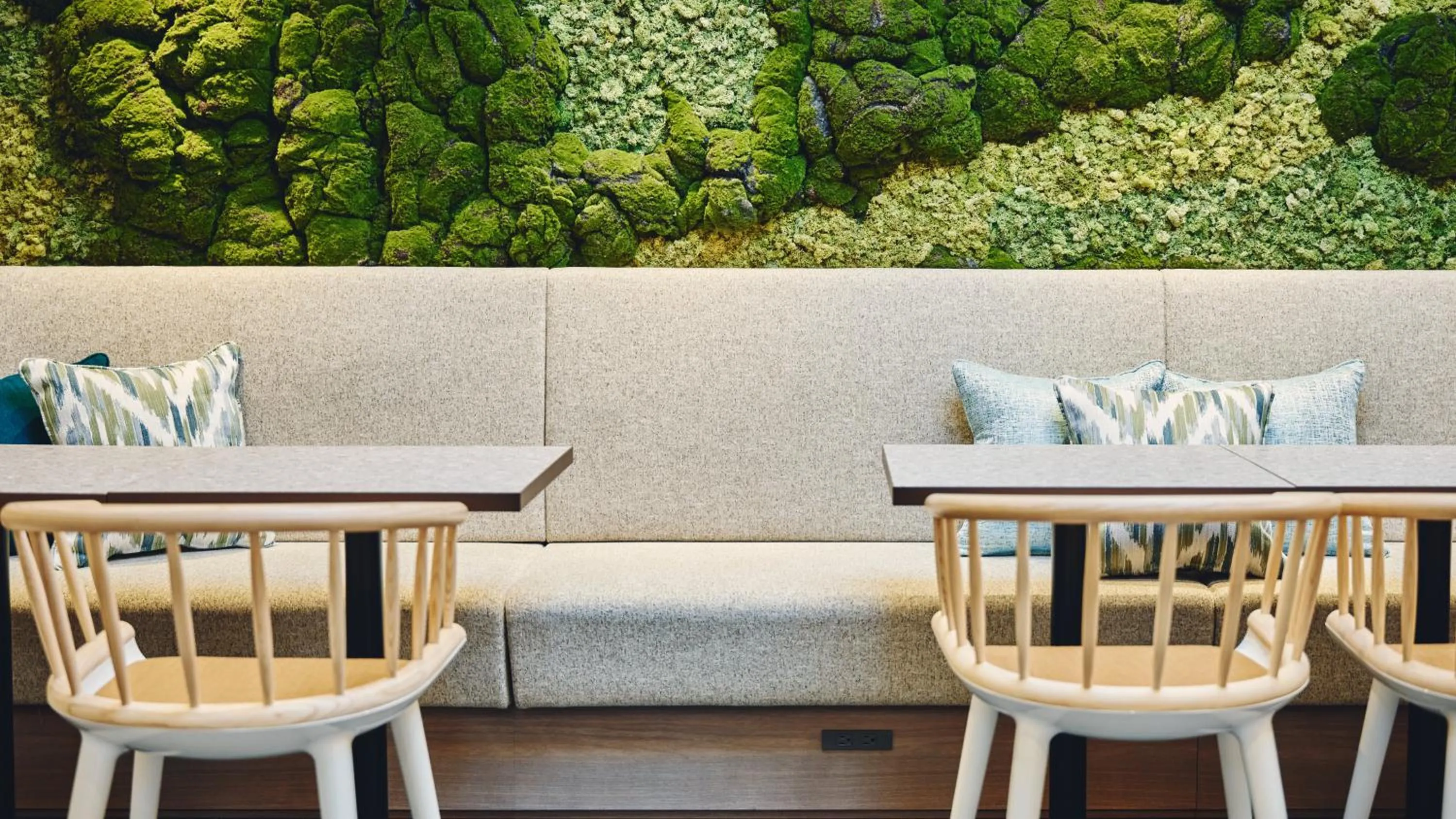 Property building in Garner Hotel Osaka Honmachi Kita Semba by IHG