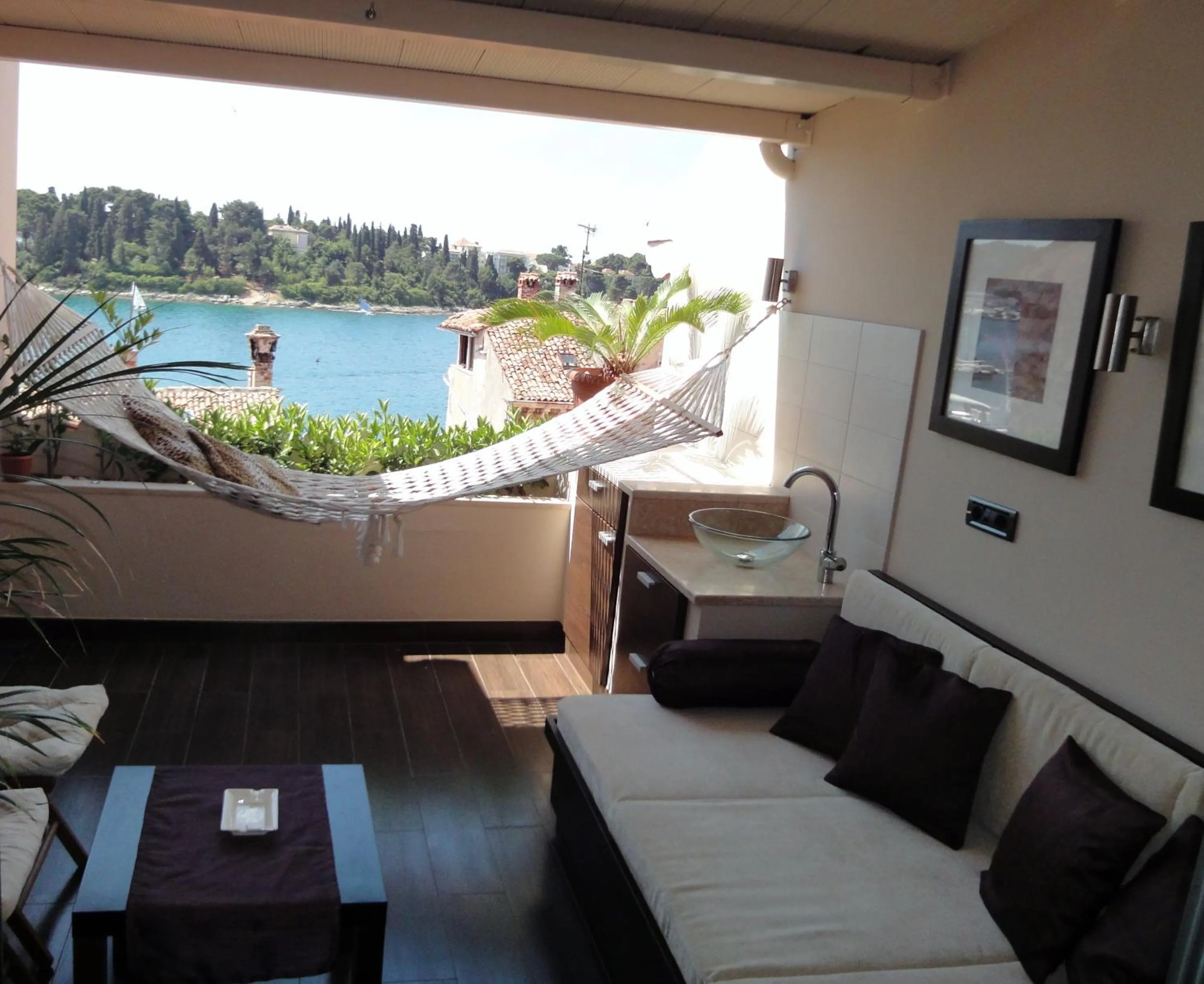 Duplex Apartment with Sea View in Apartments Villa Markiz