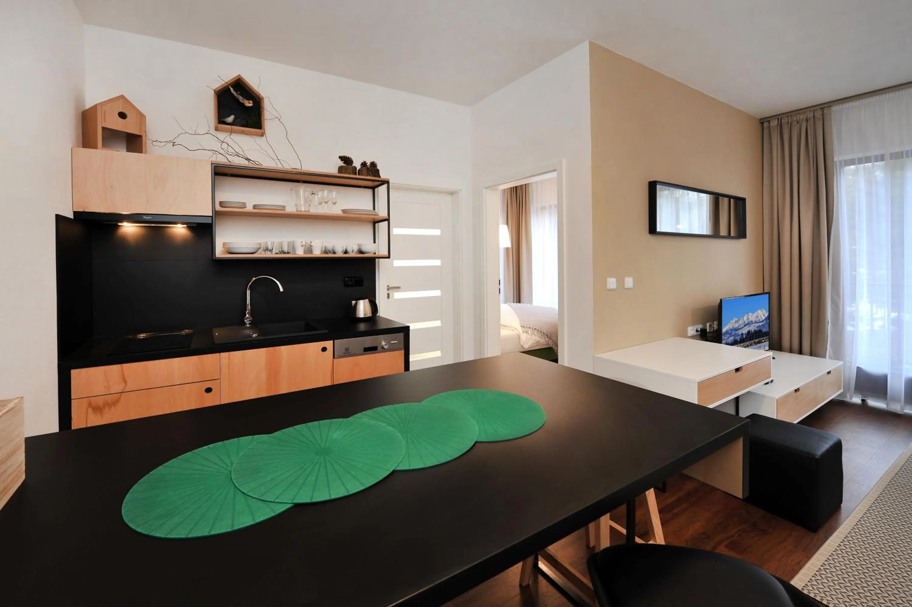 Dining area, Bed in APLEND Vila Olívia