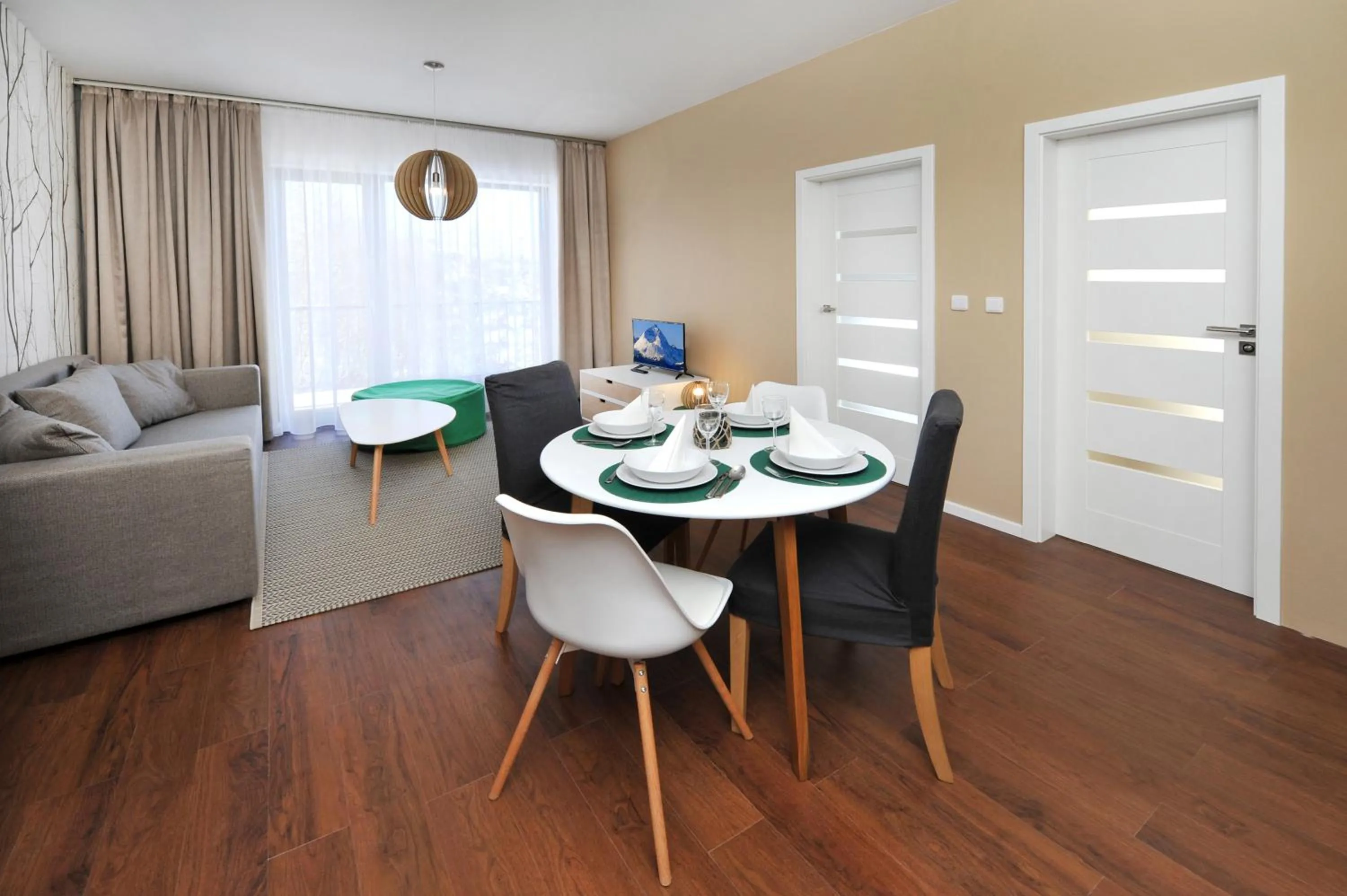 Photo of the whole room in APLEND Vila Olívia