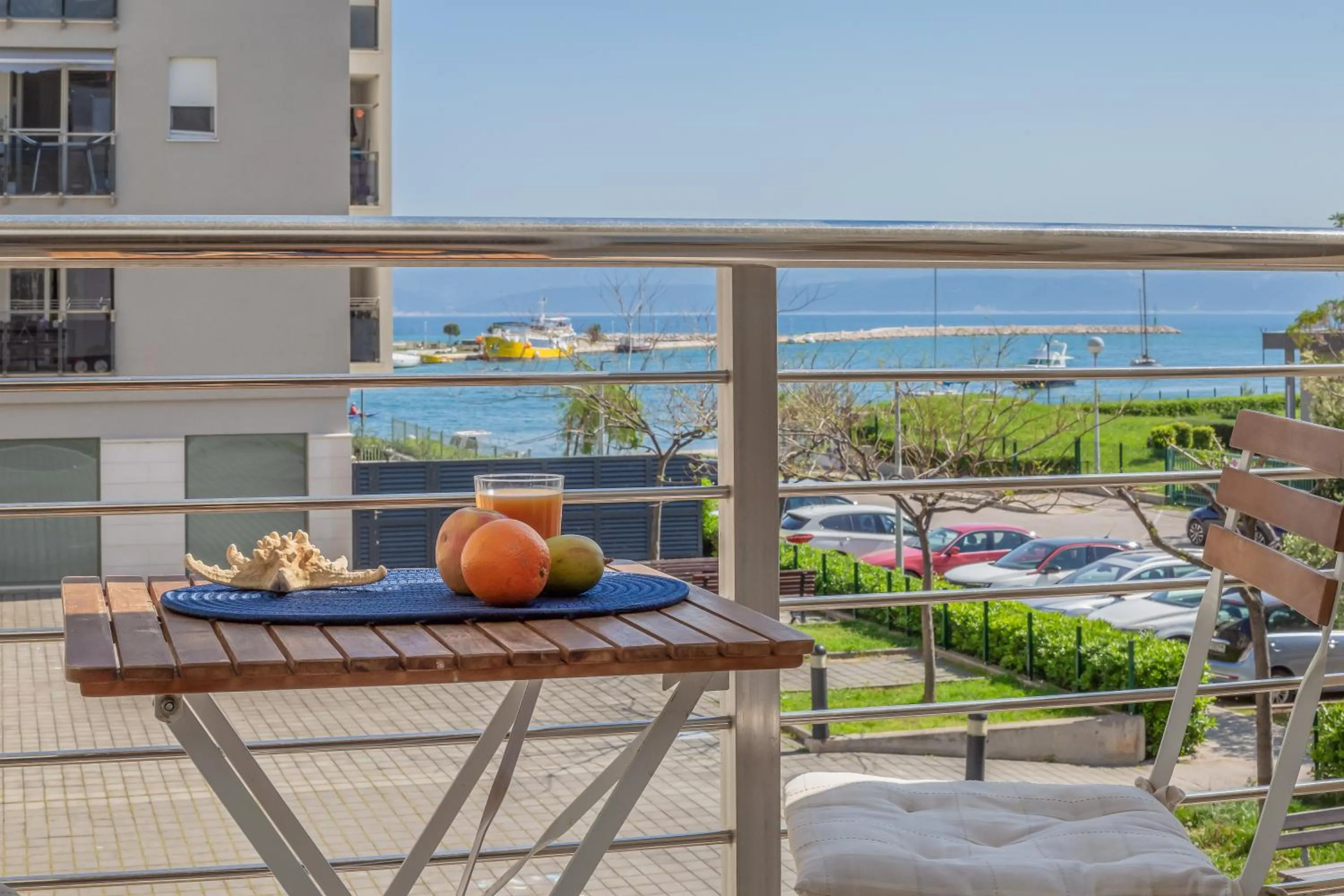 AP 6+2 in one of the most luxury building in Omis