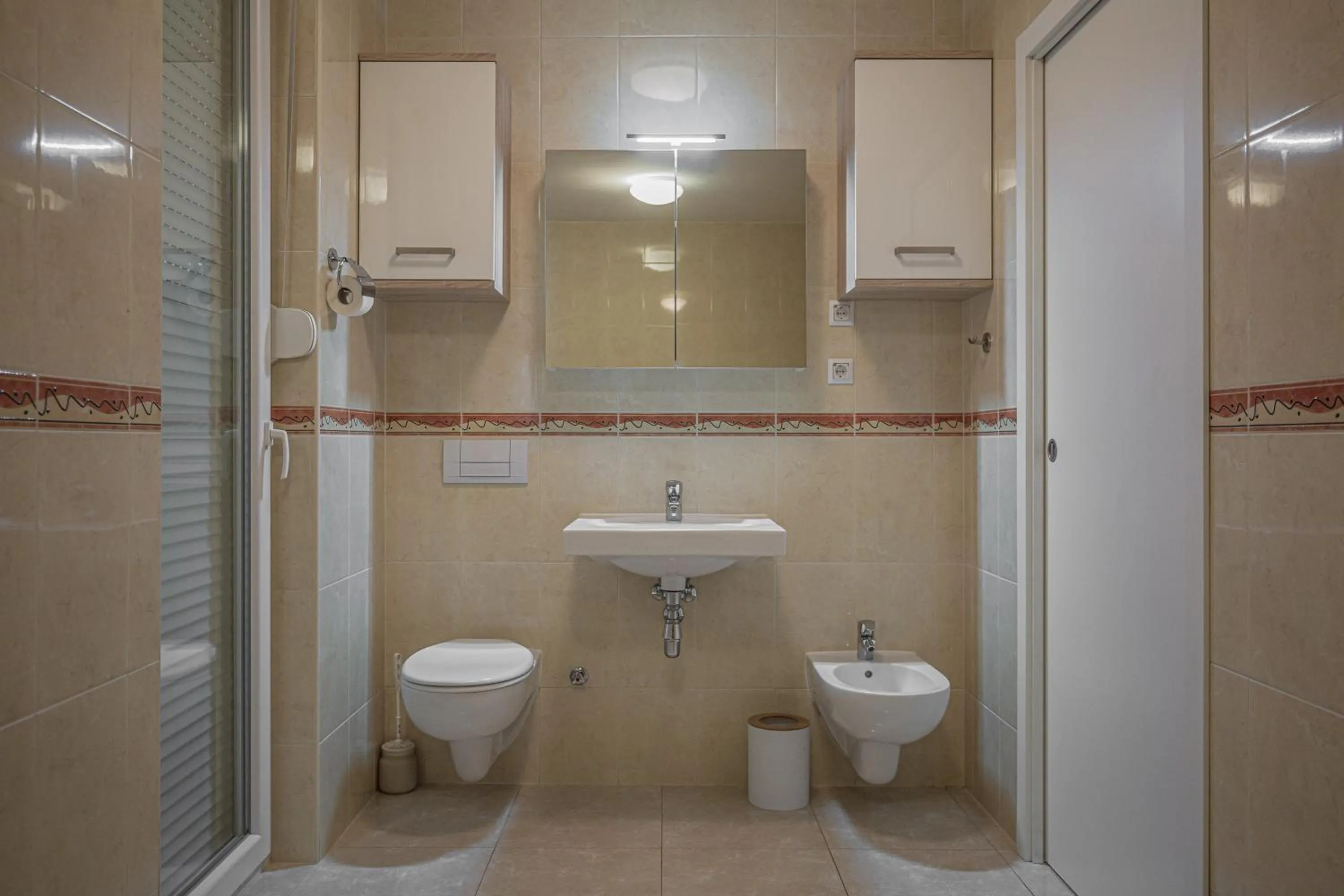 AP 6+2 in one of the most luxury building in Omis