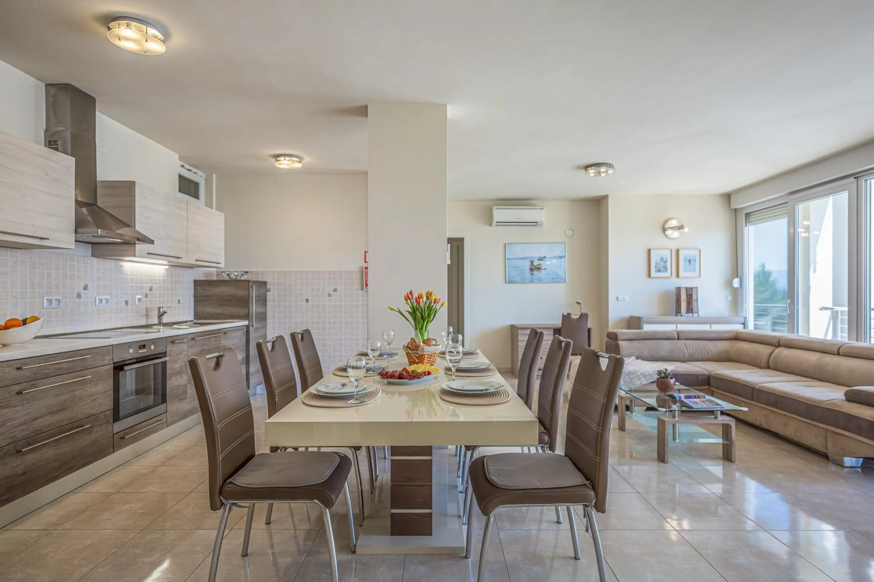 AP 6+2 in one of the most luxury building in Omis