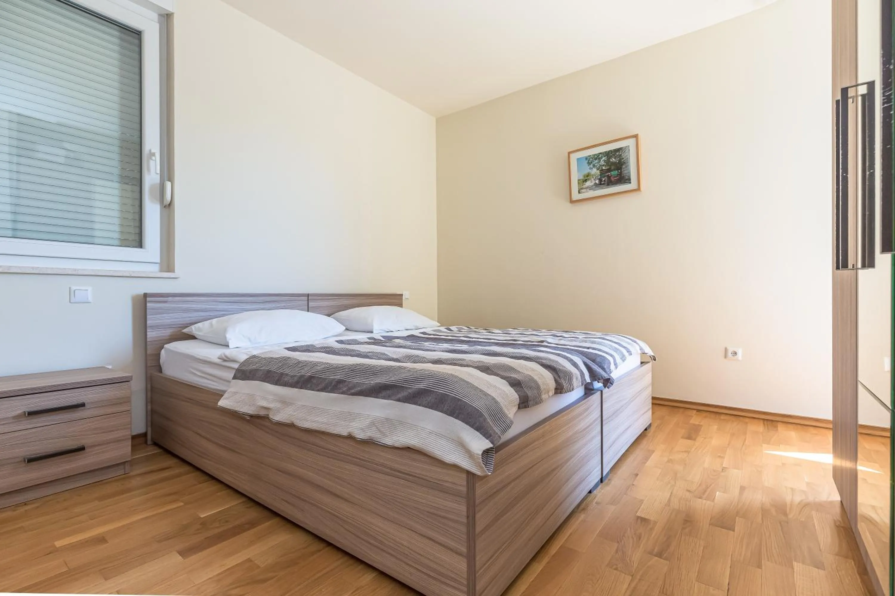 Bed in AP 6+2 in one of the most luxury building in Omis