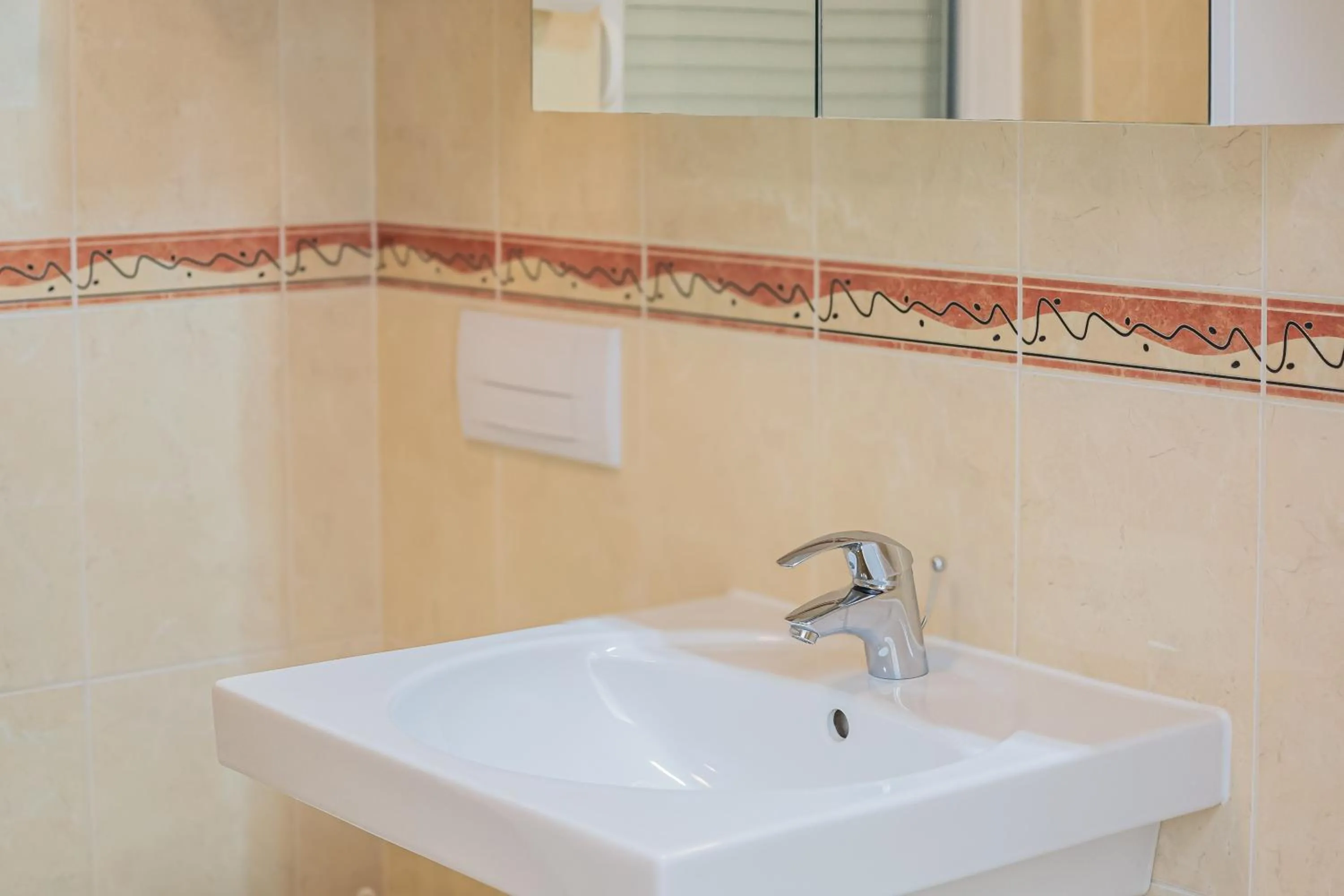 AP 6+2 in one of the most luxury building in Omis