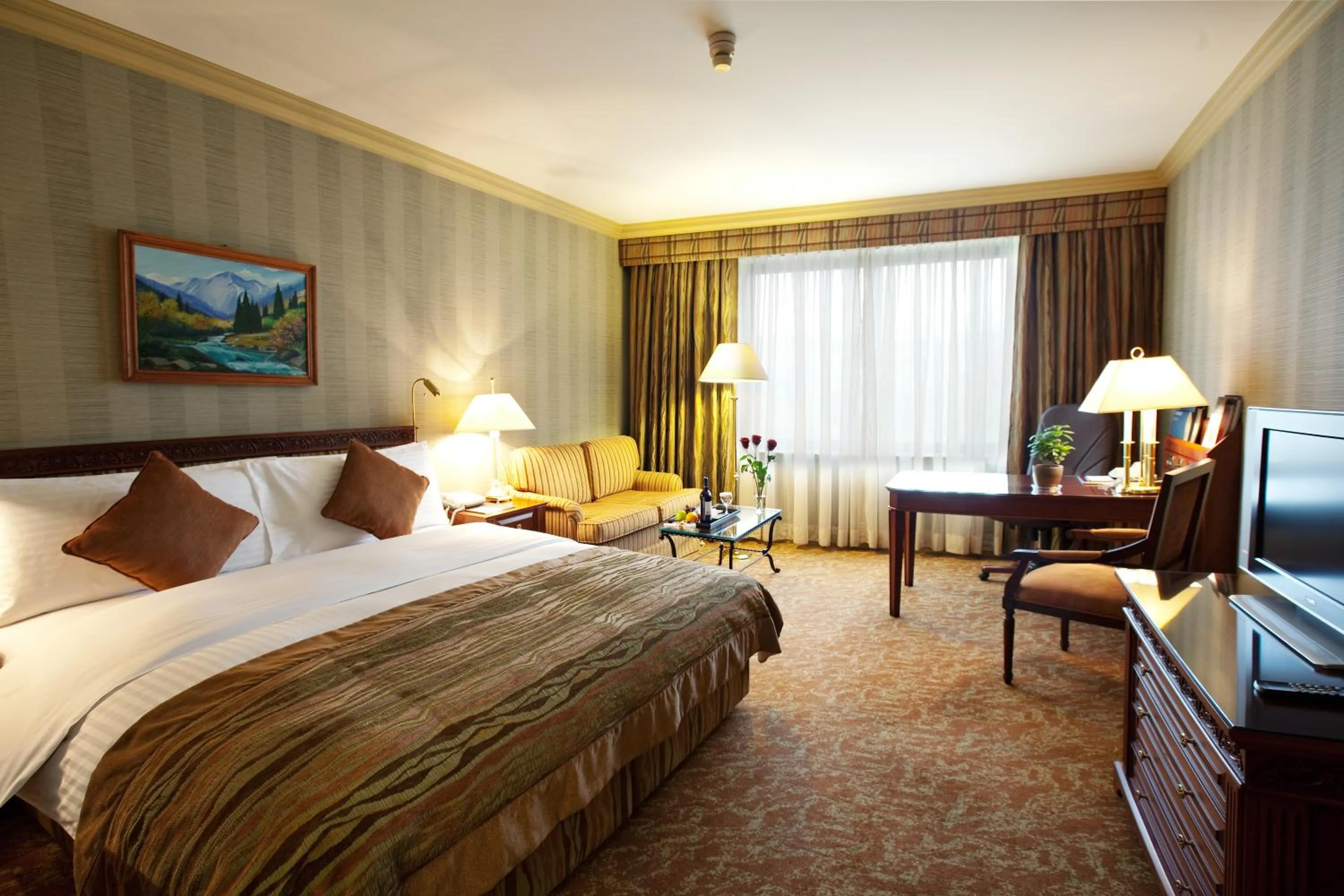 Photo of the whole room, Bed in InterContinental Almaty by IHG