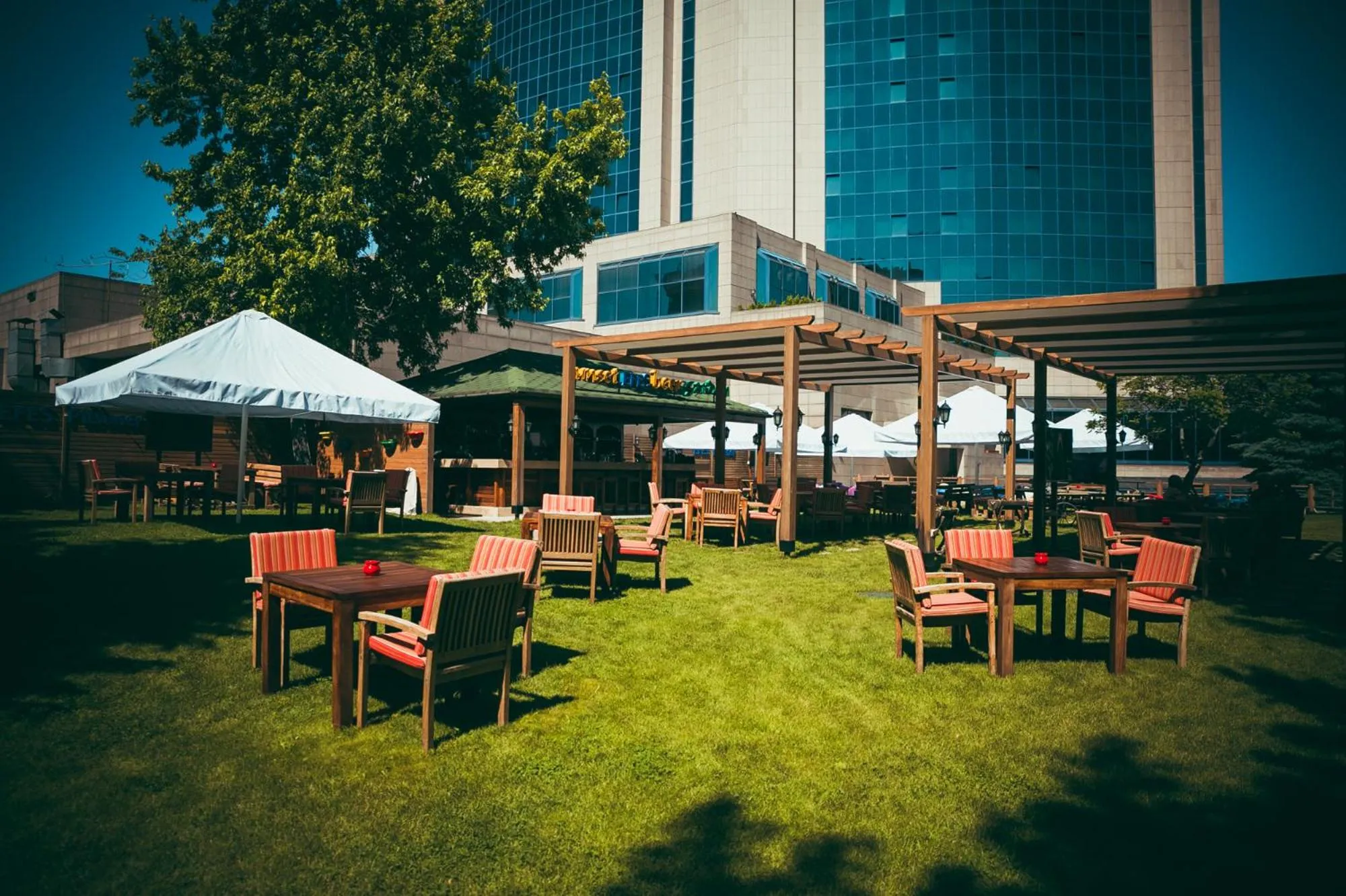 Restaurant/places to eat in InterContinental Almaty by IHG