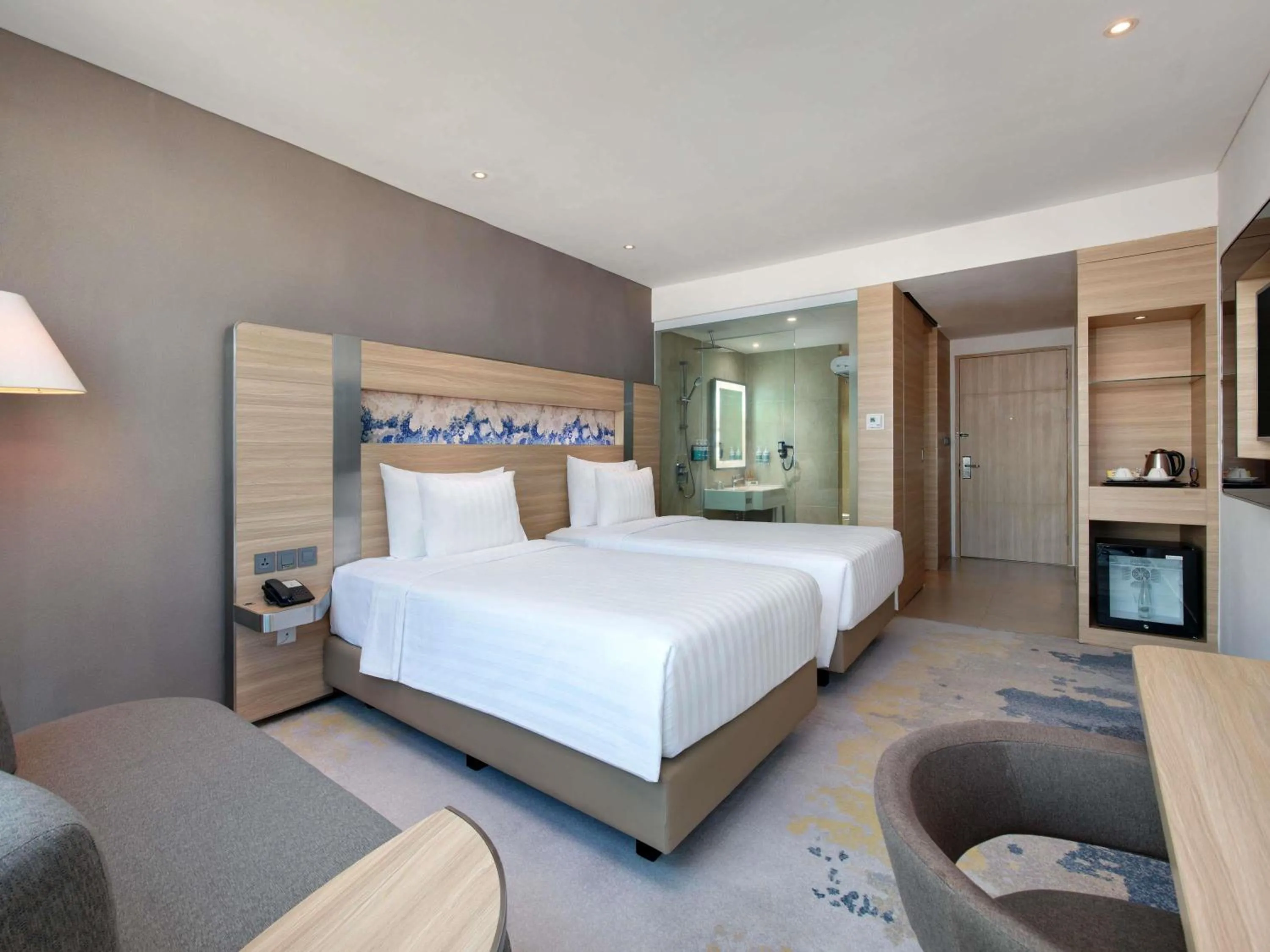 Bedroom, Bed in Novotel Samator Surabaya Timur