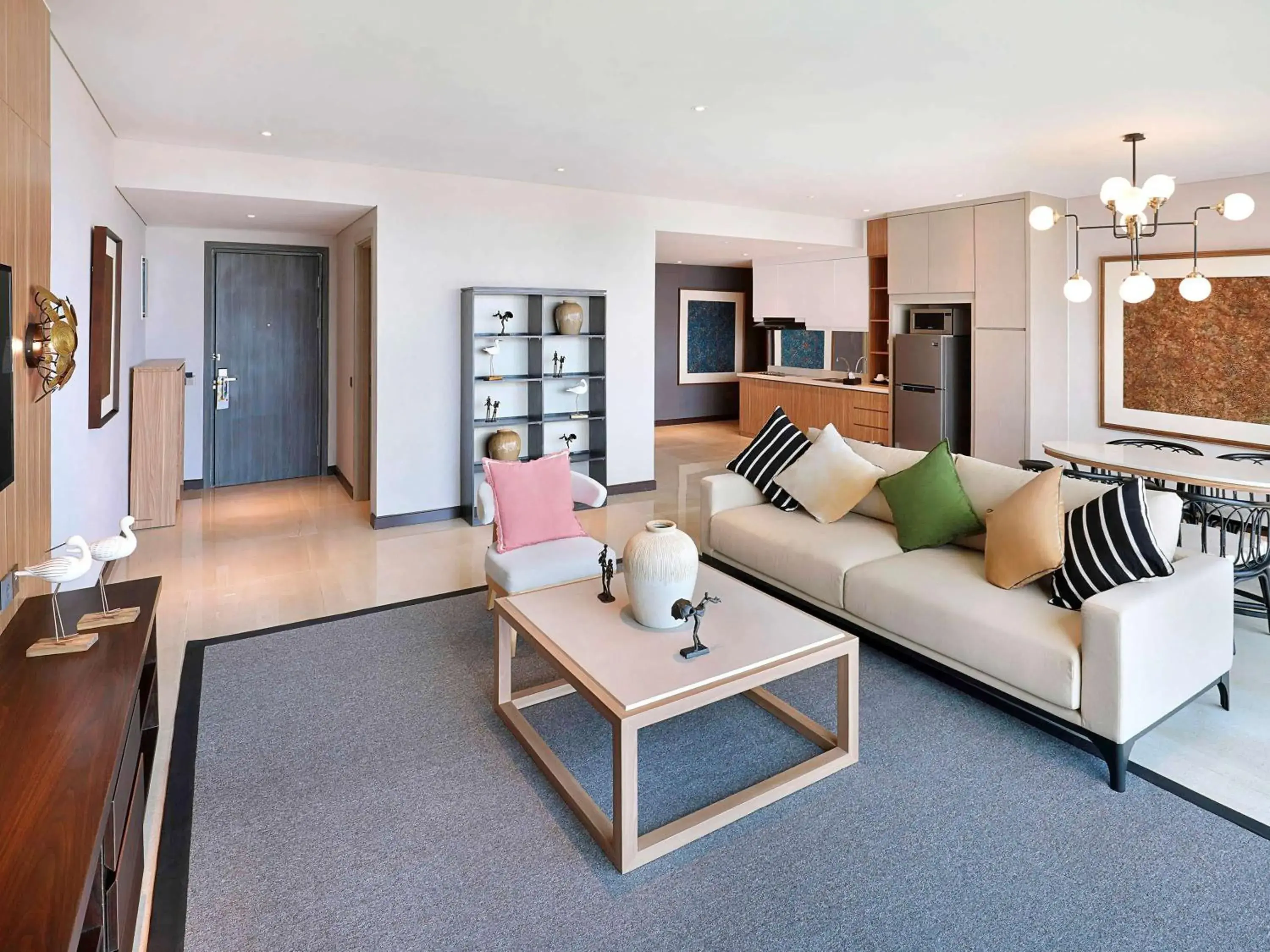 Executive Suite with 1 King Size Bed and 2 Single Bed in Novotel Samator Surabaya Timur Executive Suite with 1 King Size Bed and 2 Single Bed in Novotel Samator Surabaya Timur