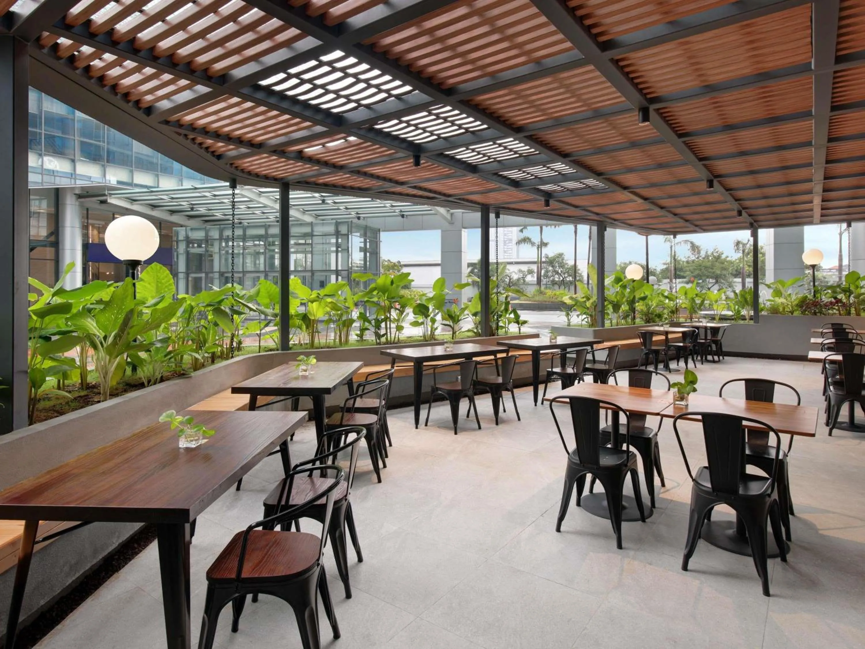 Property building in Novotel Samator Surabaya Timur