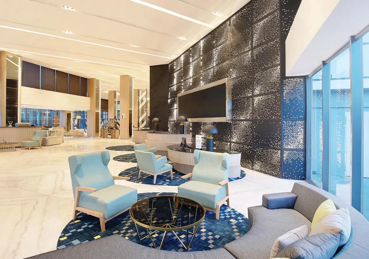 Lobby or reception in Novotel Samator Surabaya Timur