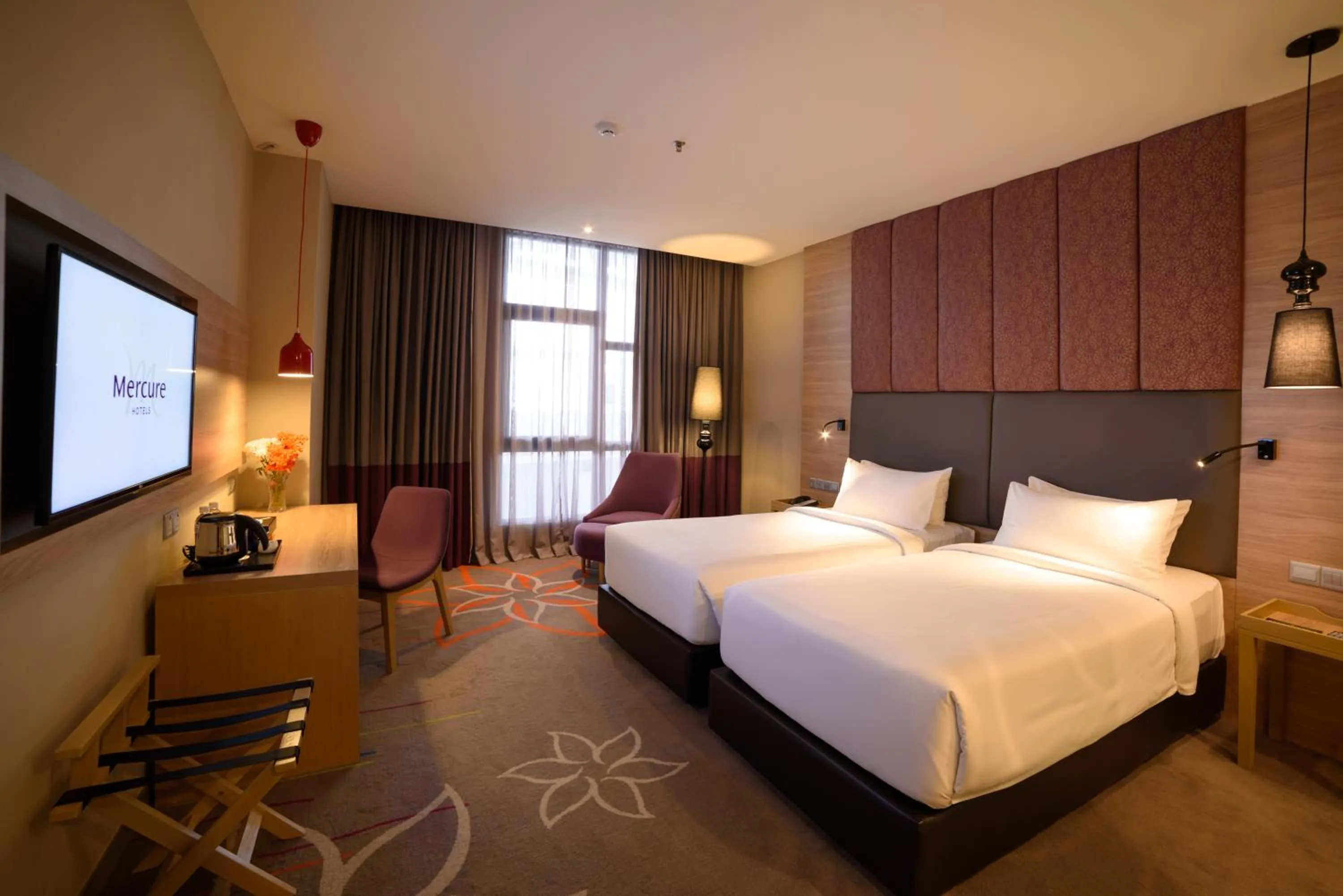 Photo of the whole room, Bed in Mercure Selangor Selayang