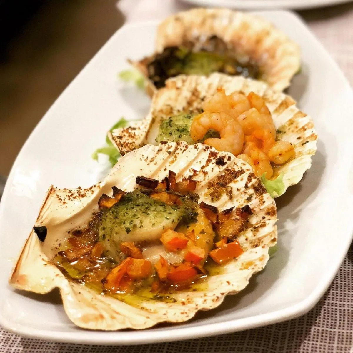 Restaurant/places to eat in Athos Hotel