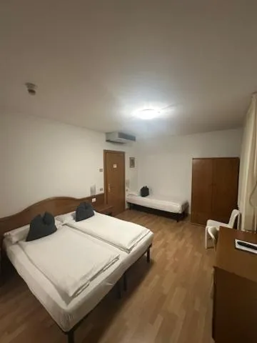 Bedroom, Bed in Athos Hotel