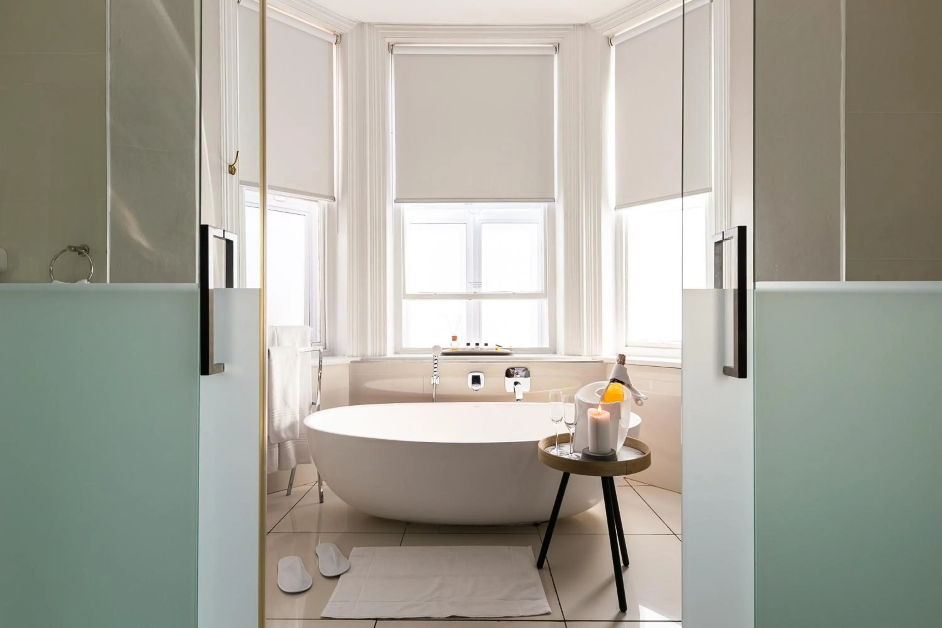 Bath in Cloud 9 Boutique Hotel and Spa