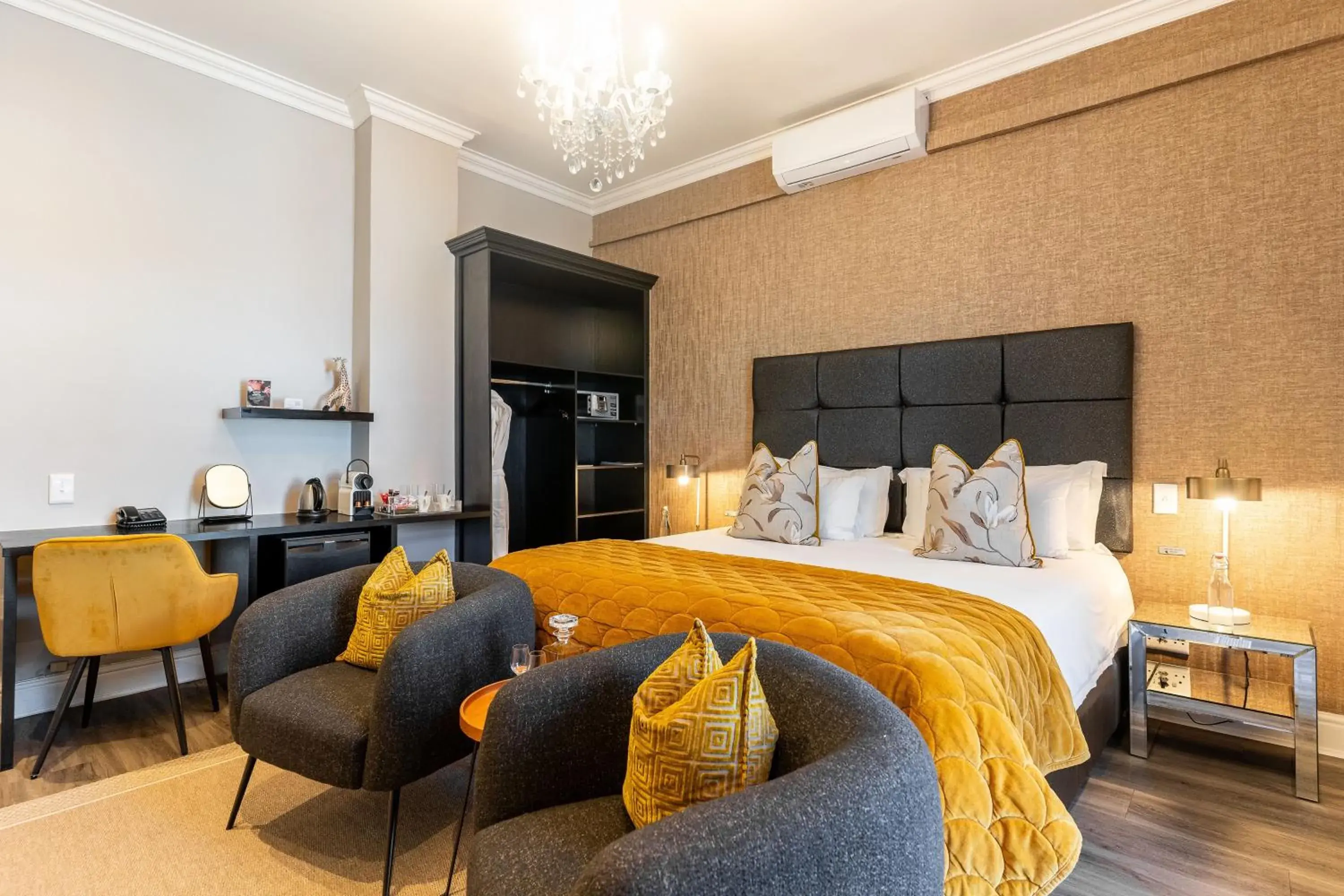 Heritage Deluxe Room with Balcony in Cloud 9 Boutique Hotel and Spa Heritage Deluxe Room with Balcony in Cloud 9 Boutique Hotel and Spa