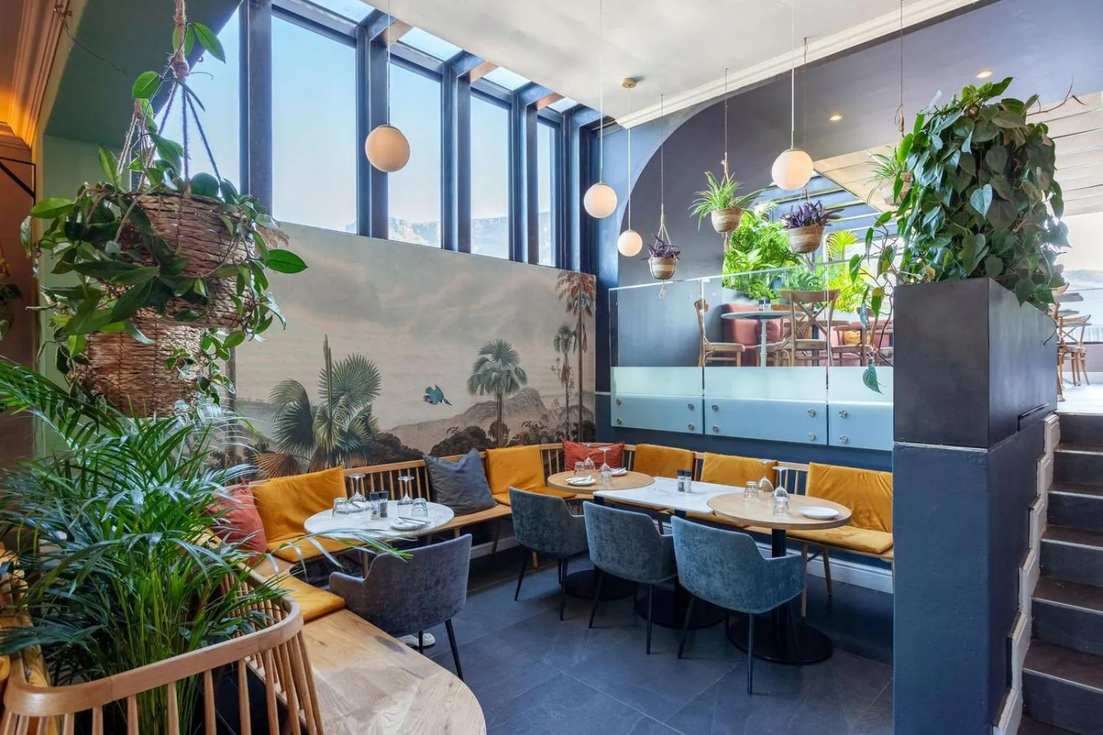 Restaurant/places to eat in Cloud 9 Boutique Hotel and Spa