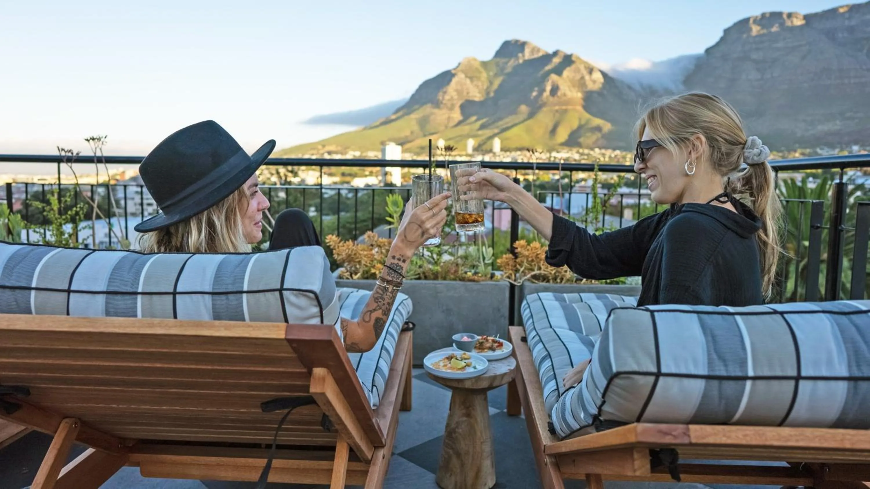 Restaurant/places to eat in Cloud 9 Boutique Hotel and Spa