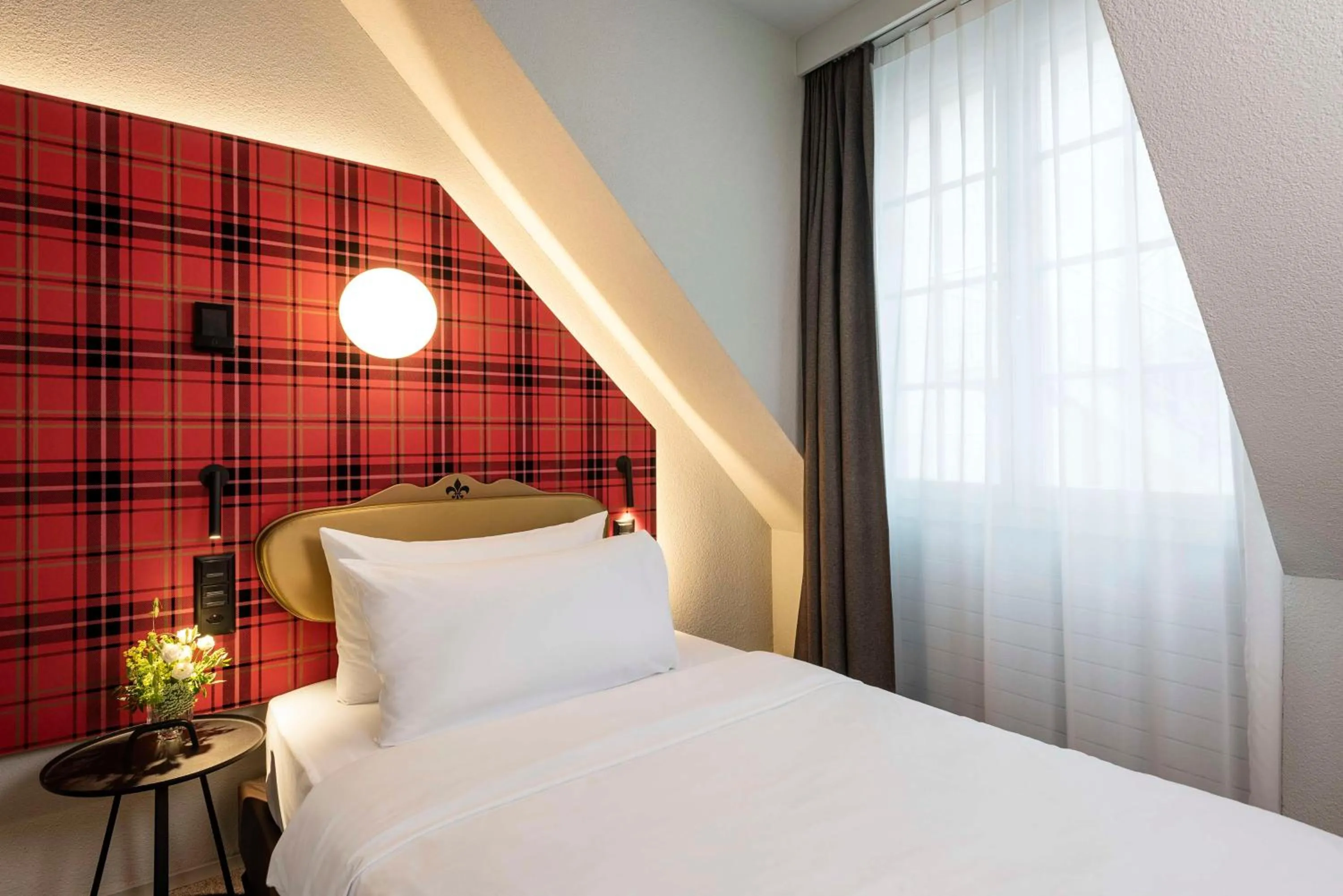 Bedroom, Bed in NH Bern The Bristol