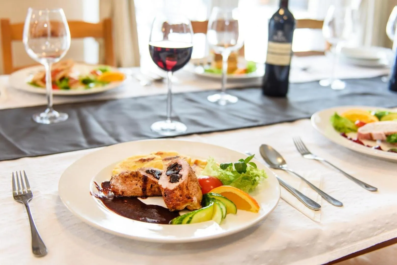 Restaurant/places to eat in Apartmány Dolní Morava