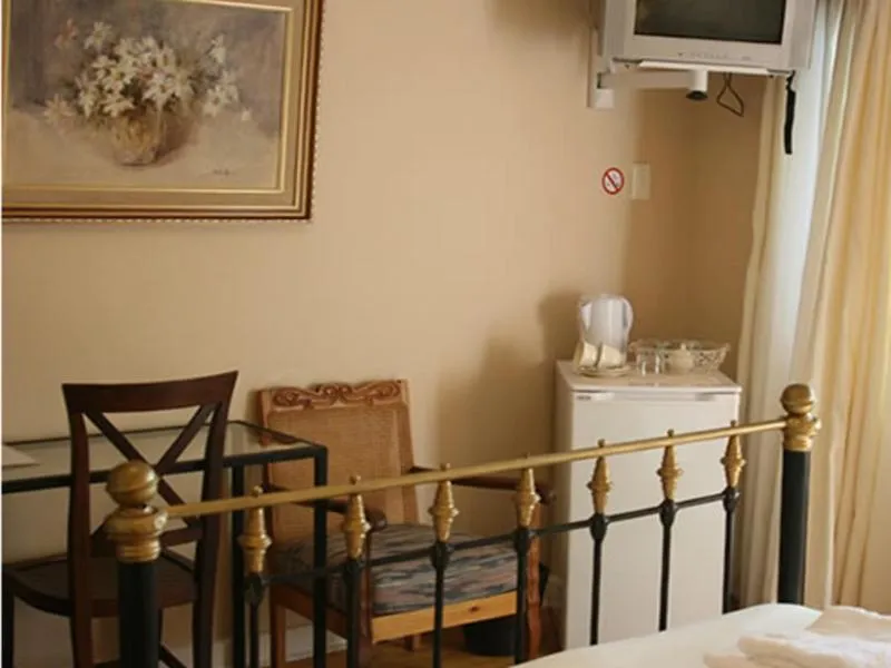 Bed in River Bank Lapa