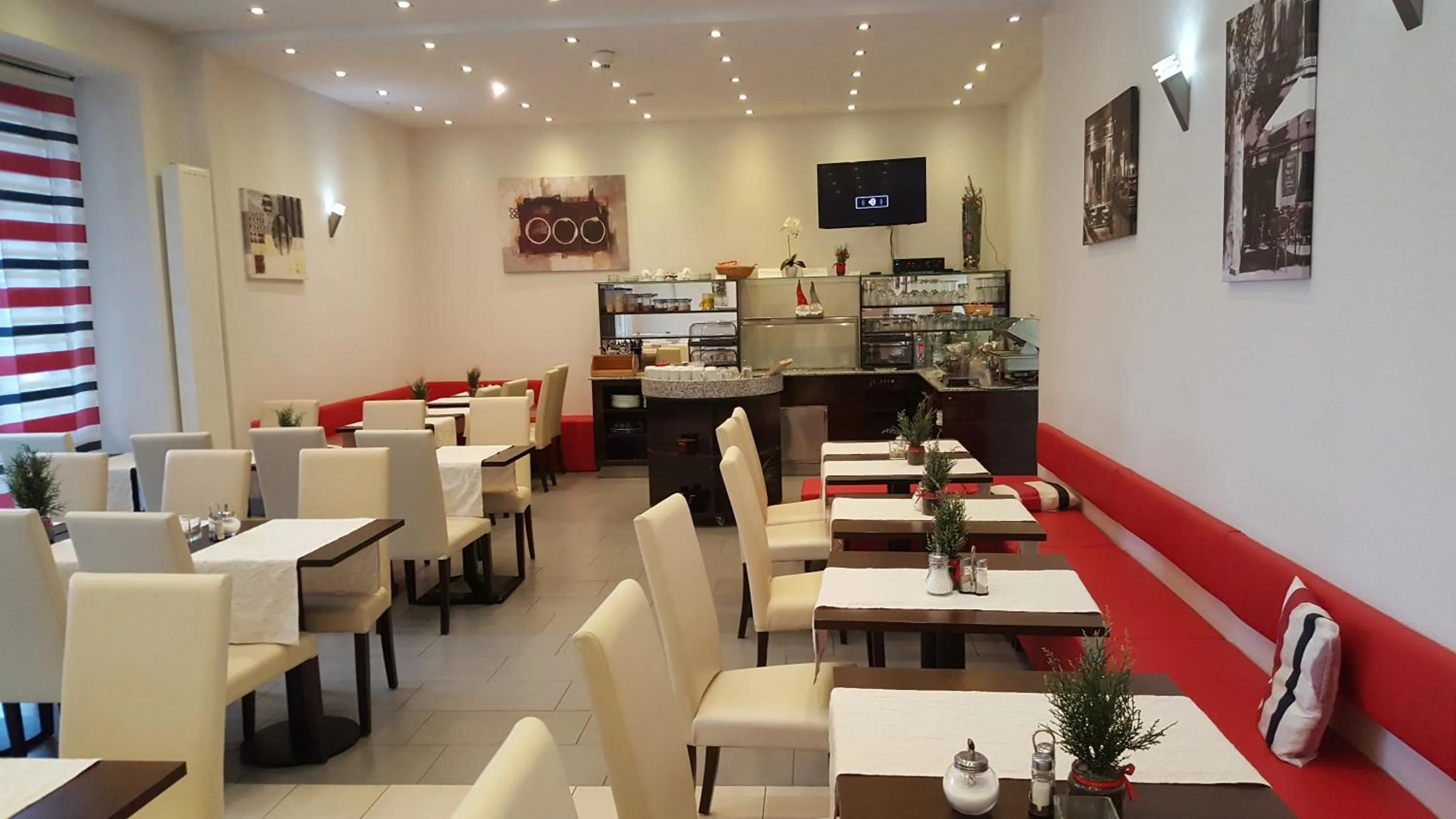 Restaurant/places to eat in Cityhotel Ahlen Garni