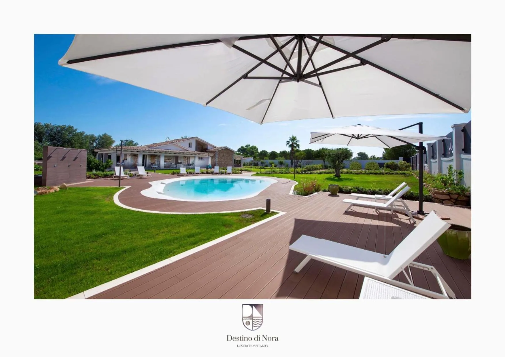 Pool view in Destino di Nora