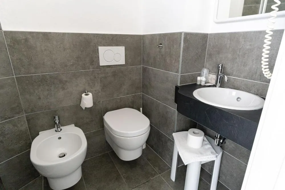 Bathroom in Hotel Eugenio