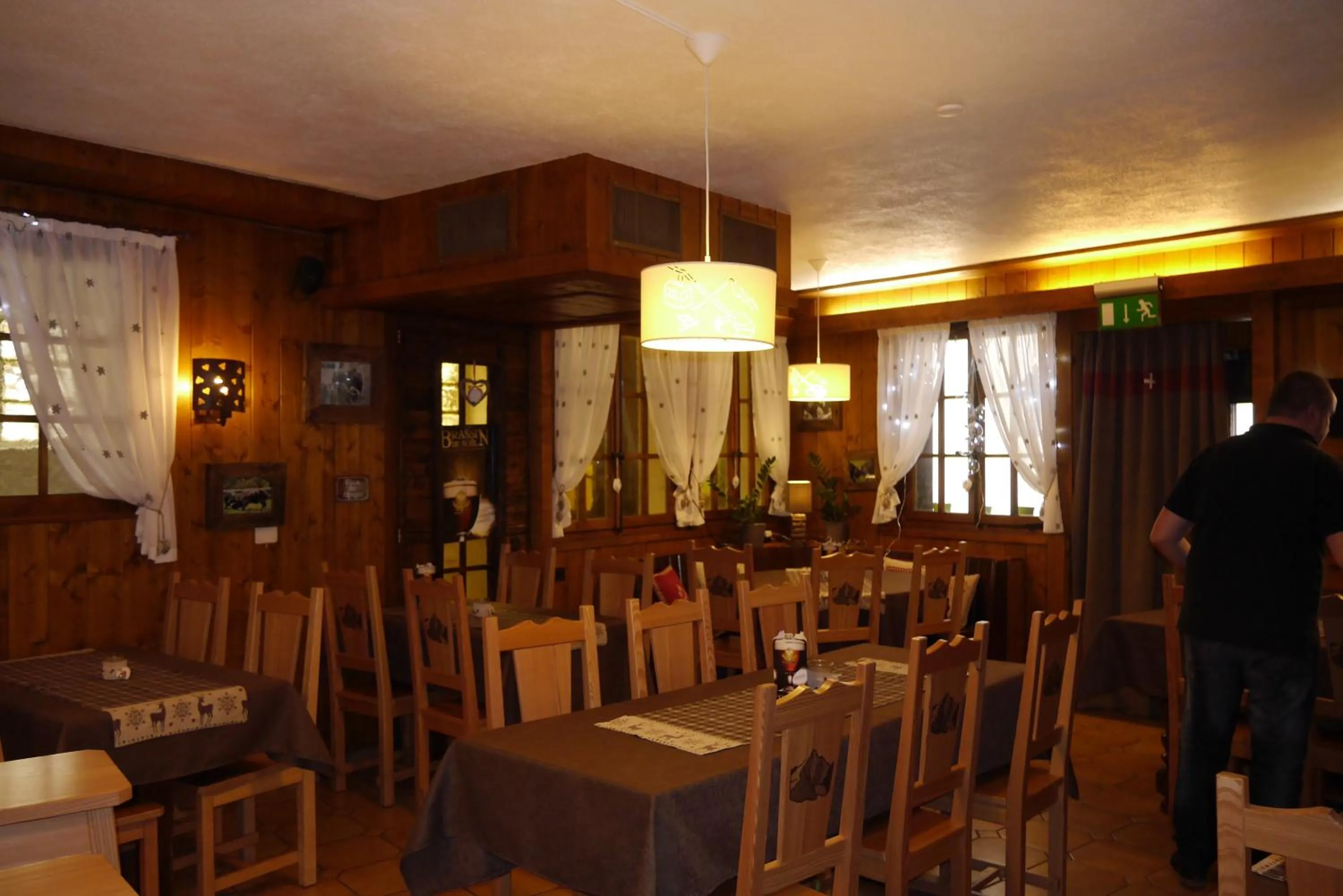 Lounge or bar in Hôtel - Petit-déjeuner Le Trift