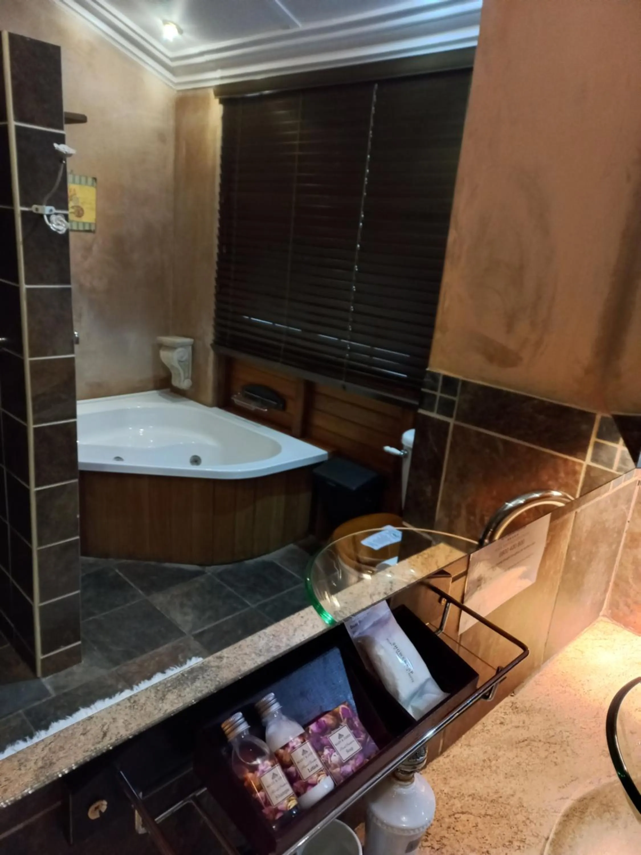 Belurana River Manor