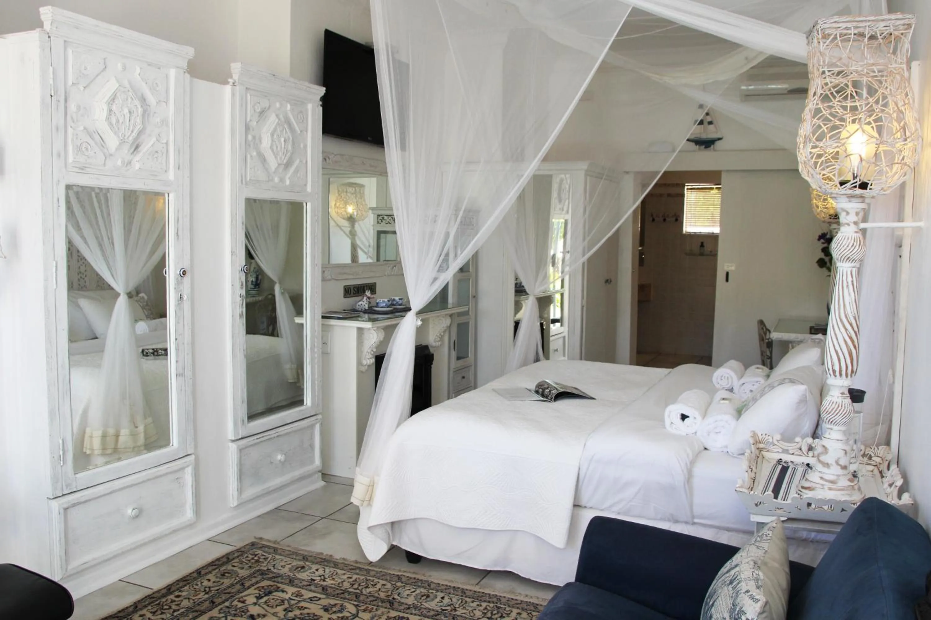 Bedroom, Bed in Belurana River Manor