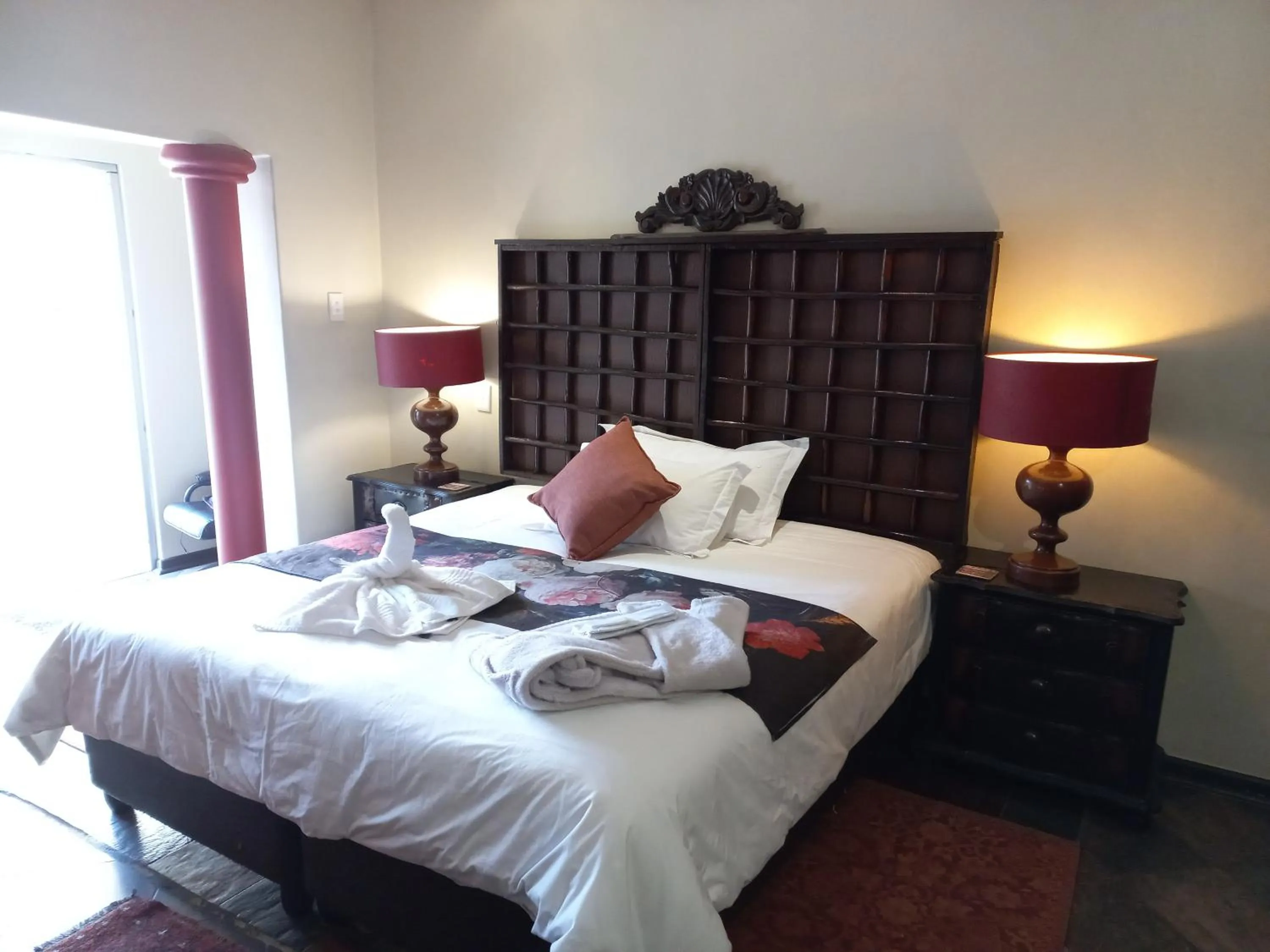 Bed in Belurana River Manor