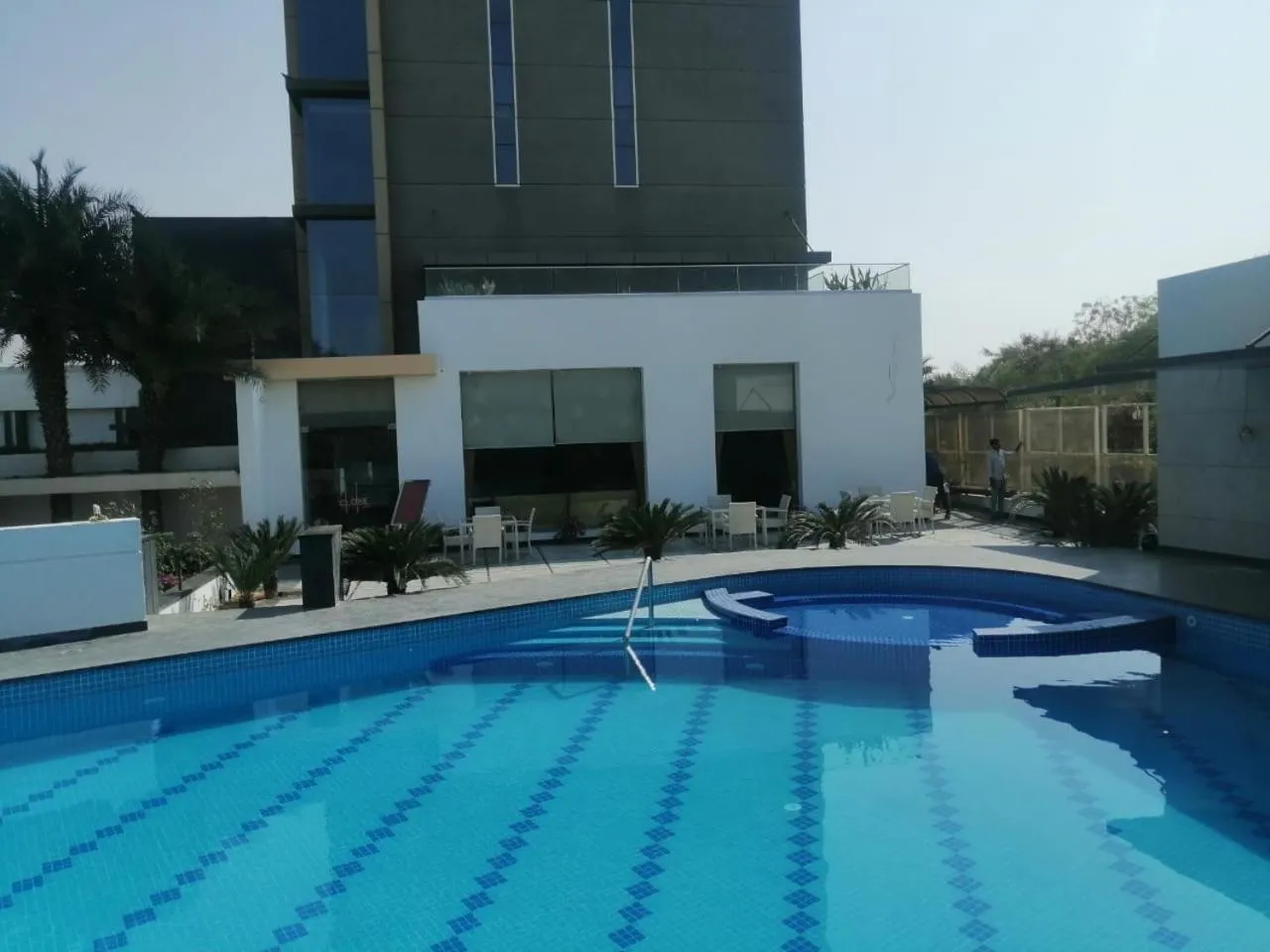 Swimming pool in Hotel Kasturi Orchid