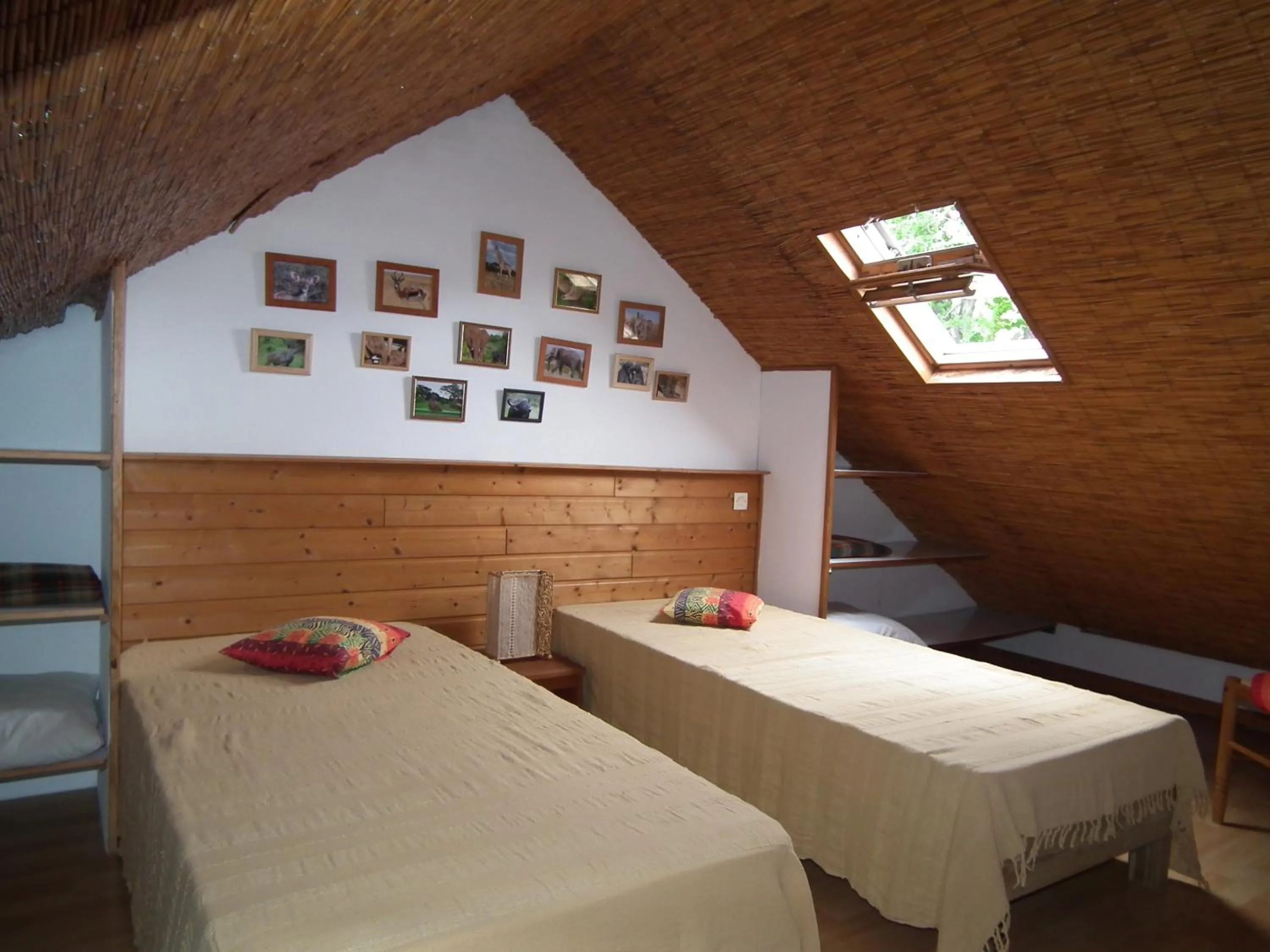 Bed in Le Cardinal des Grands Bleus