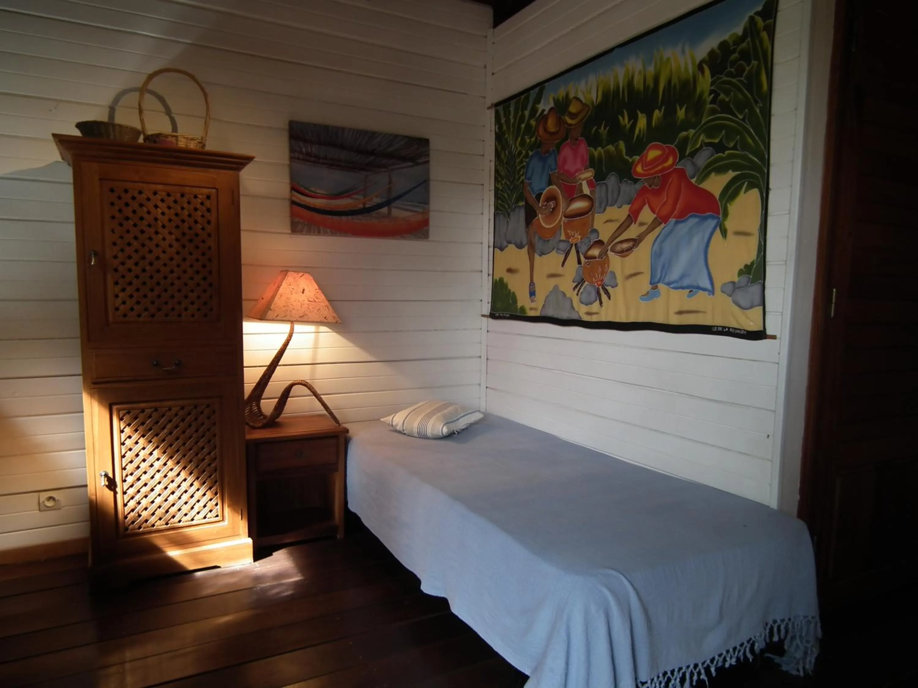 Bed in Le Cardinal des Grands Bleus