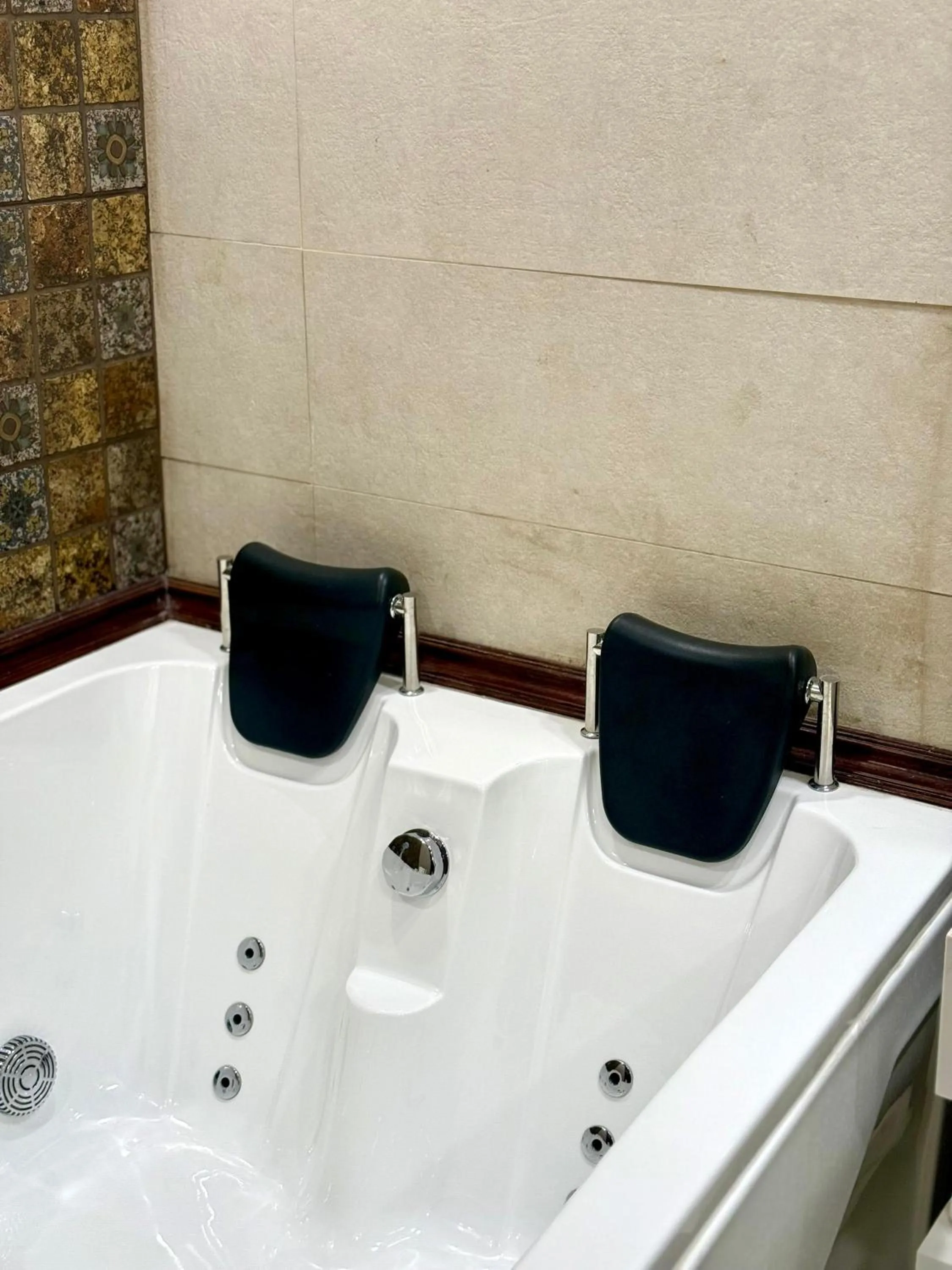 Hot Tub in Hayat Zaman Hotel And Resort Petra