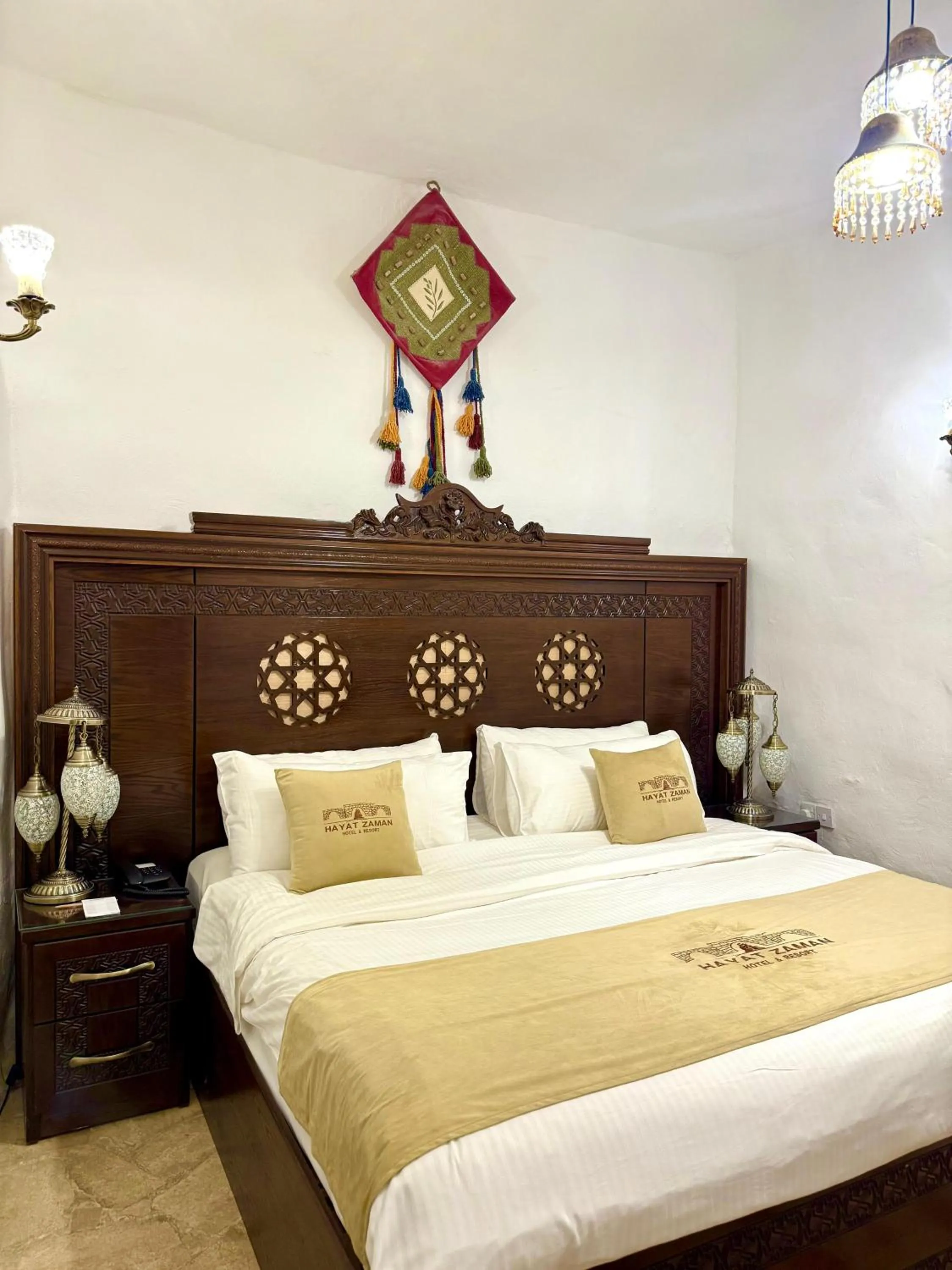 Bed in Hayat Zaman Hotel And Resort Petra