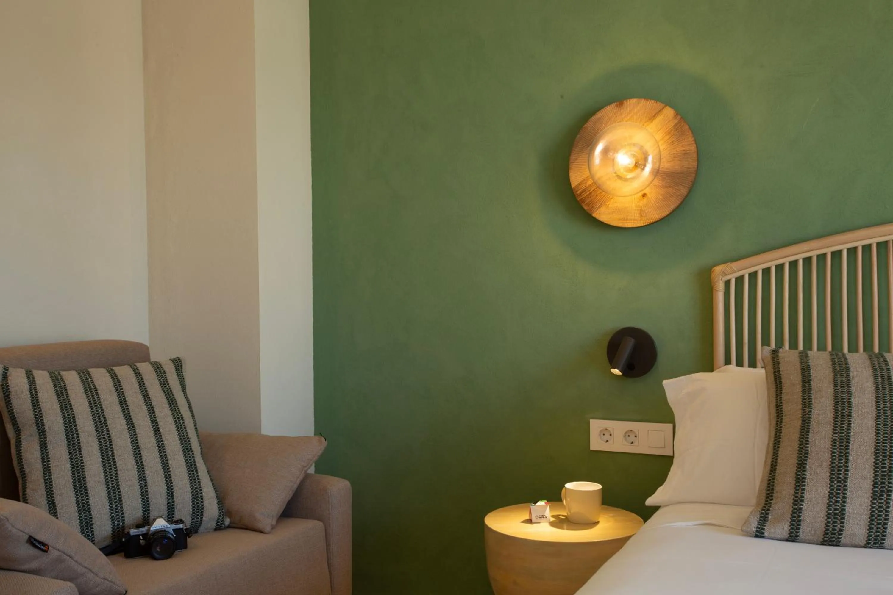 Photo of the whole room, Bed in Casual Bahía Ibiza