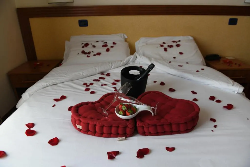 Bed in Hotel Italia & Lombardi