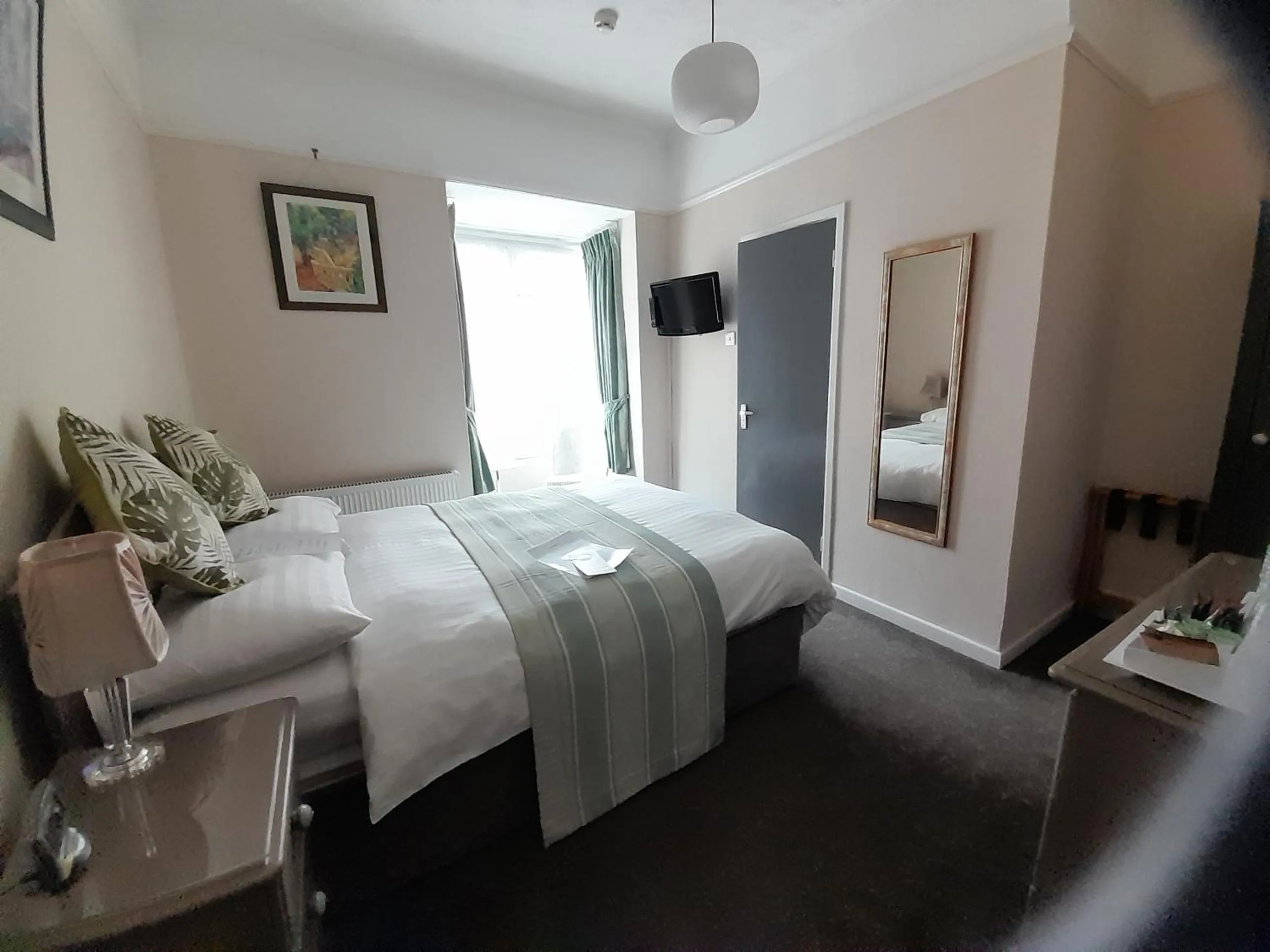 Bedroom, Bed in The Rosscourt