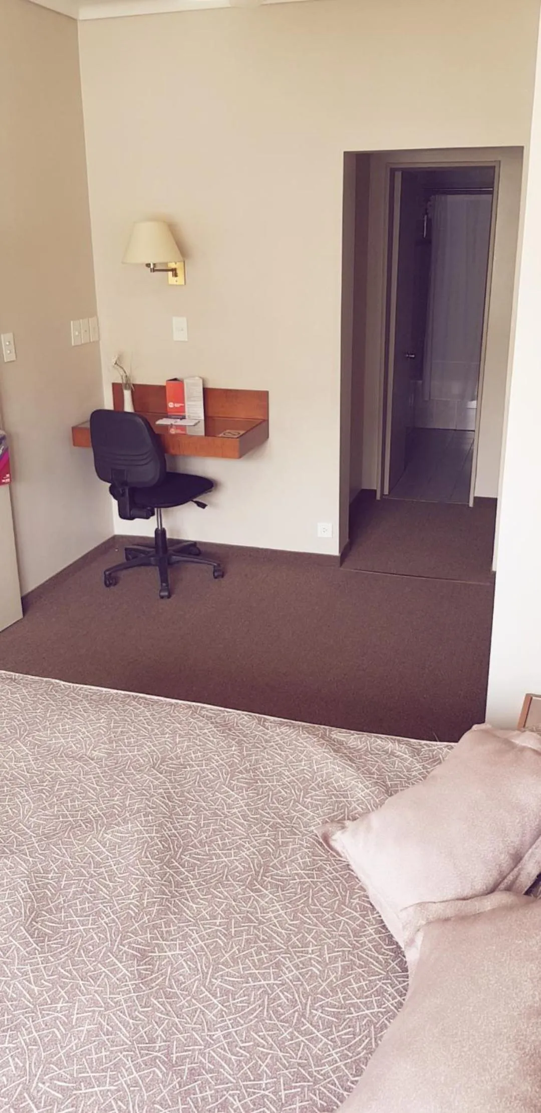 Bed in Comodoro Hotel