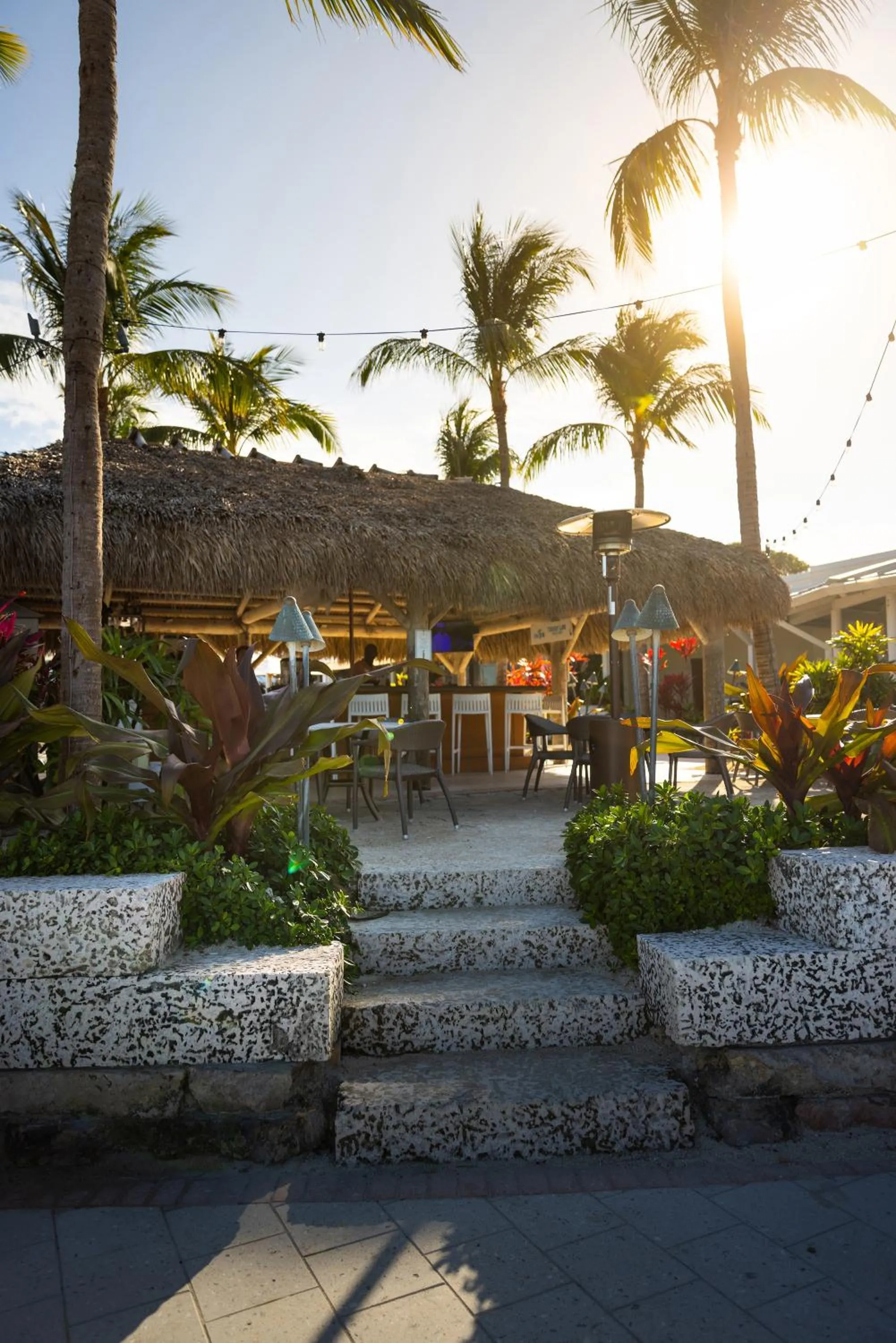 Lounge or bar in Hawks Cay Resort