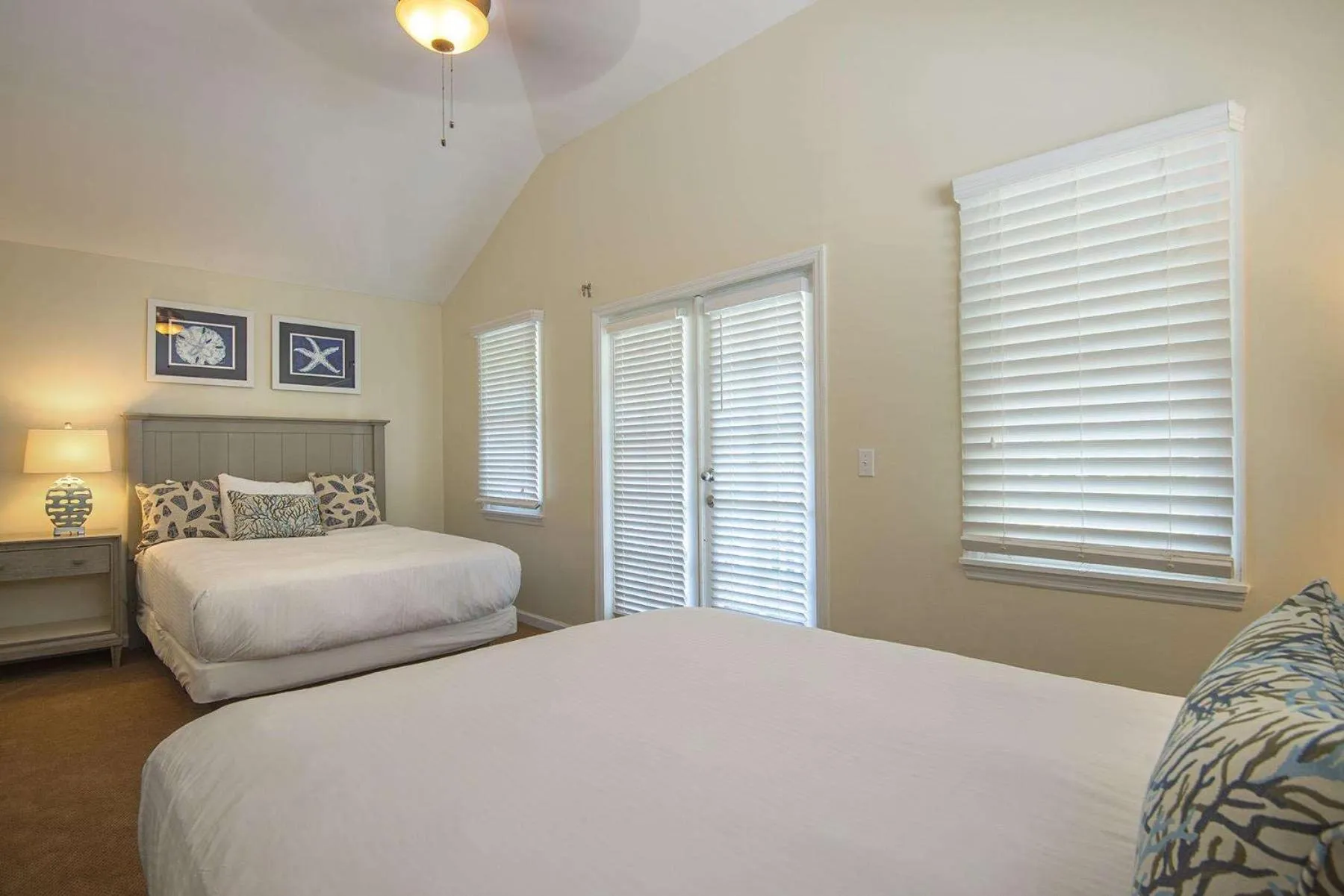 Bedroom, Bed in Hawks Cay Resort