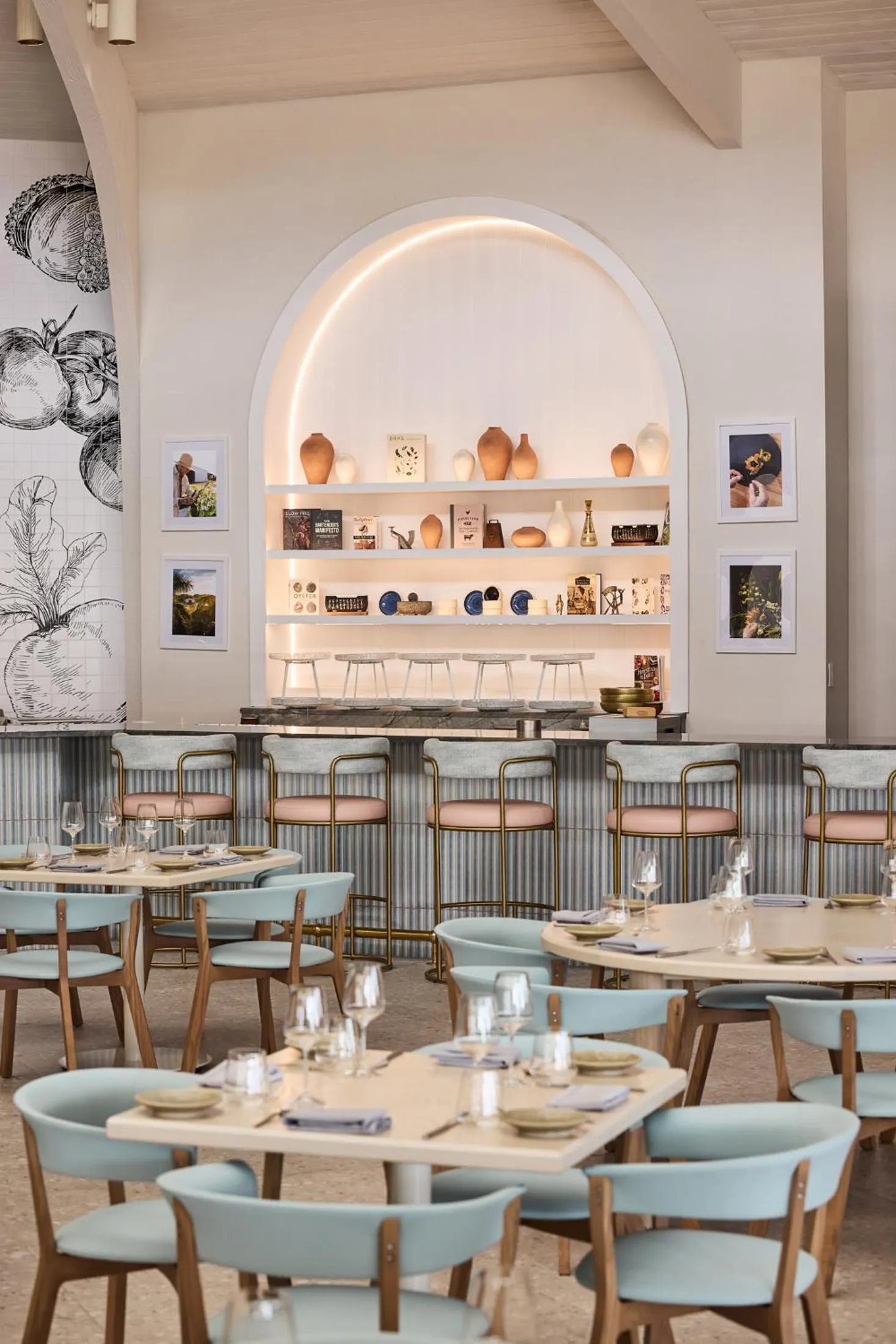 Restaurant/places to eat in Hawks Cay Resort