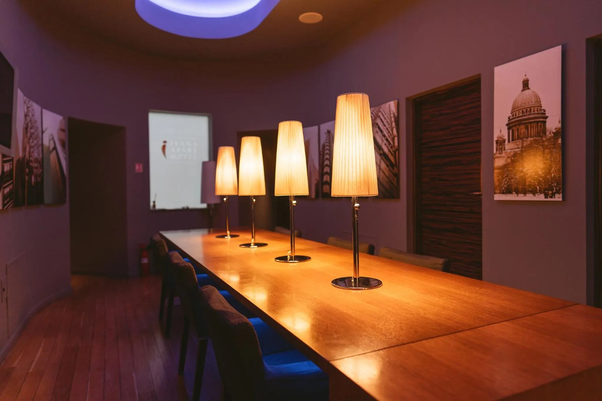 Seating area in Ivana Hotel