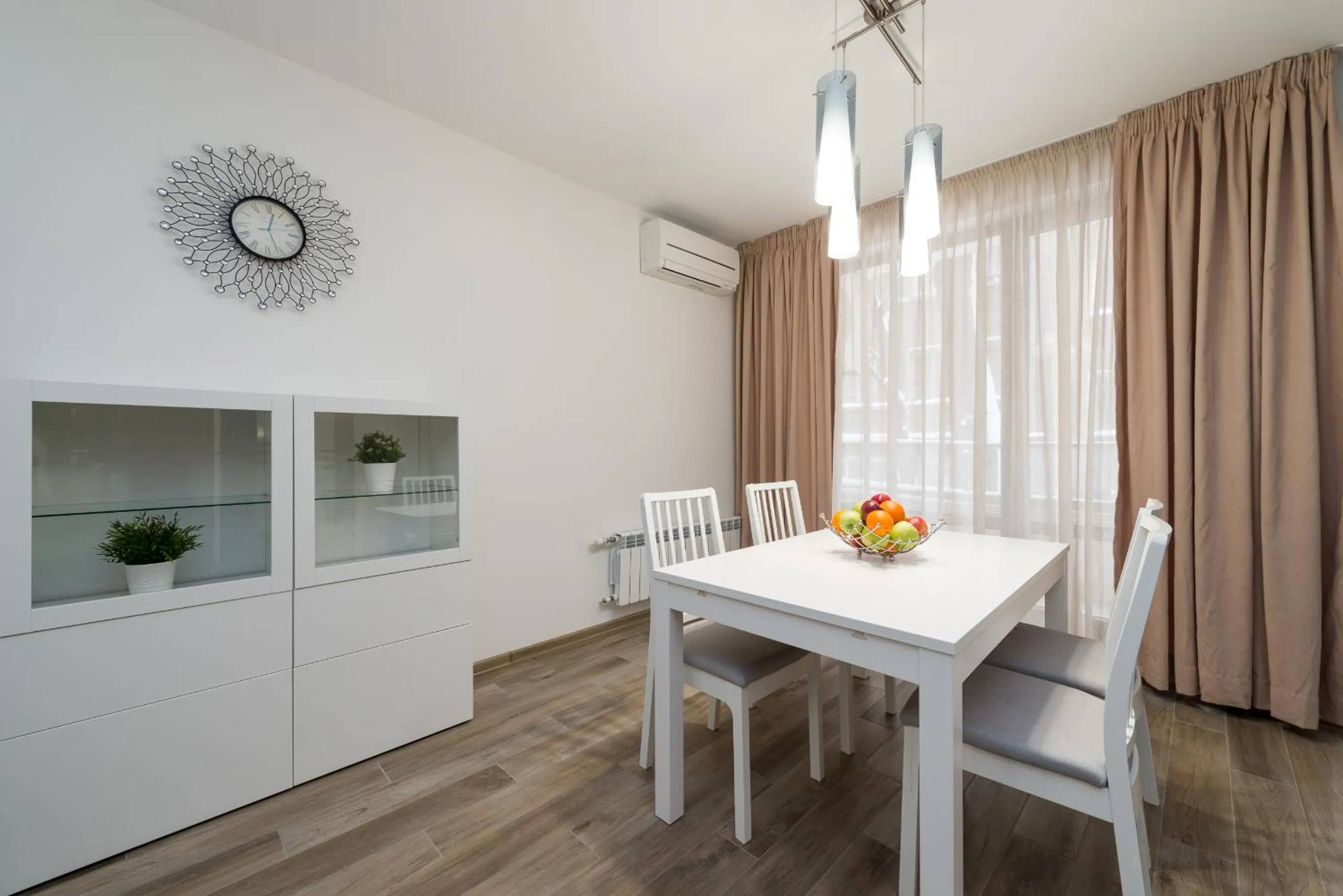 Dining area in Grand Vitosha Apartments